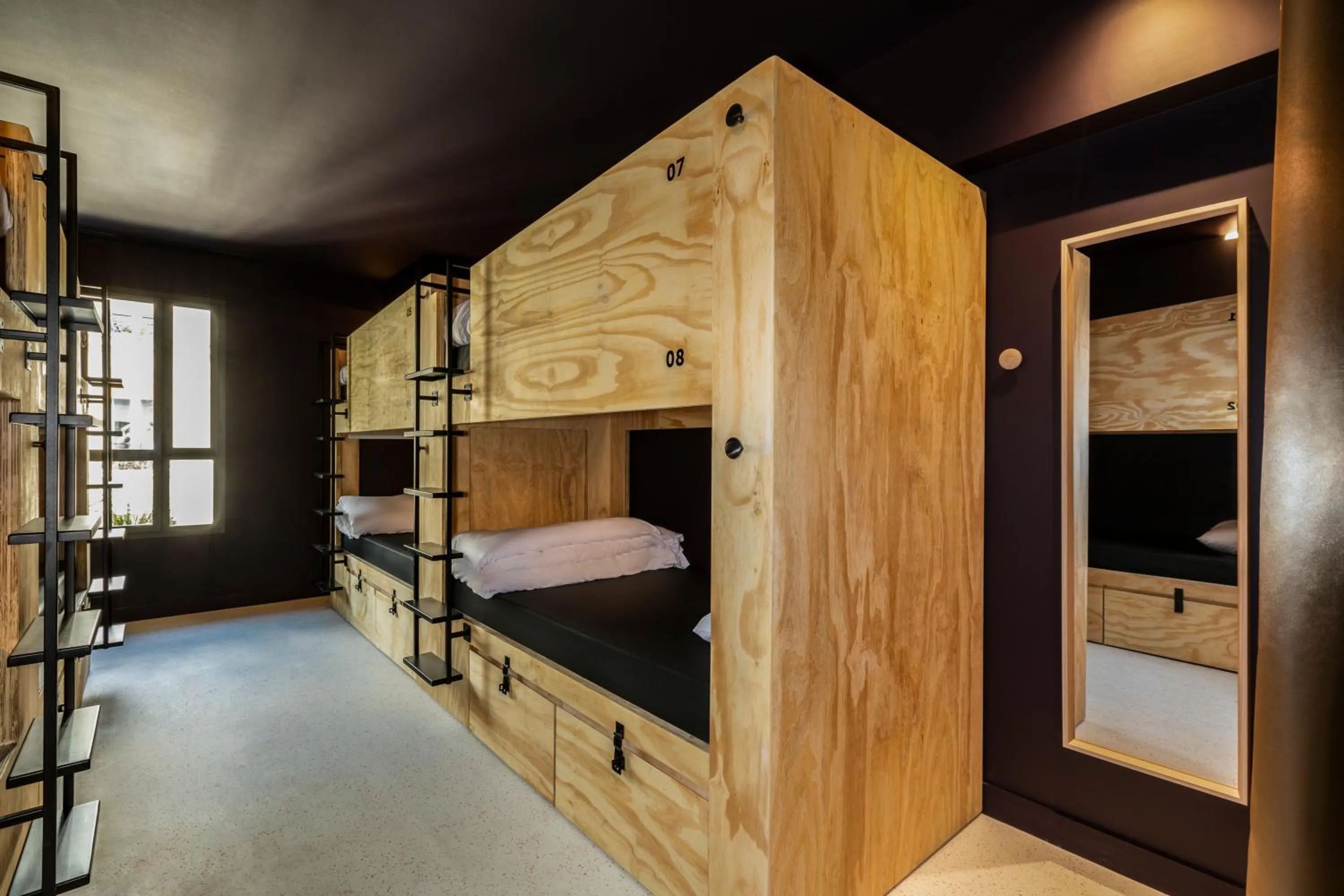 bunk bed, Bed in JO&JOE Paris - Nation