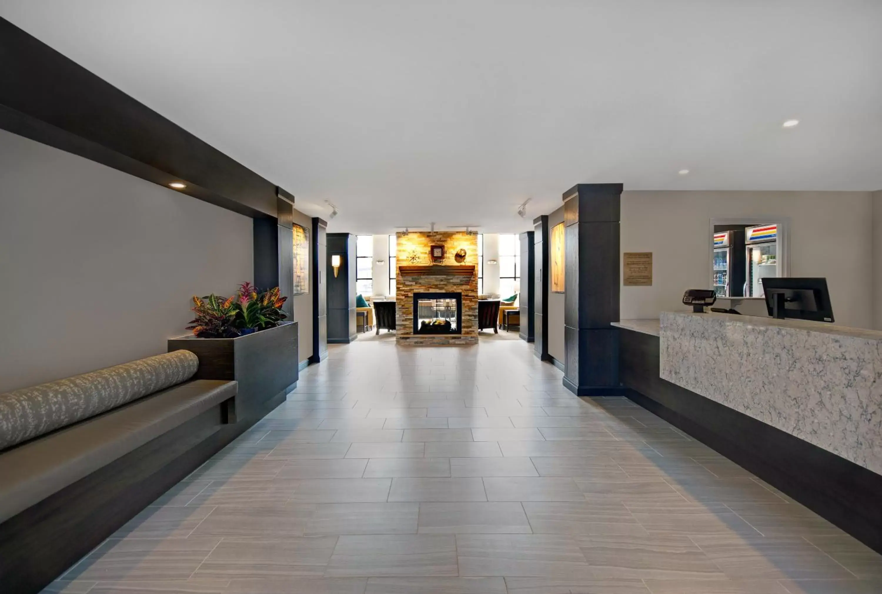 Lobby or reception in Staybridge Suites - Sterling Heights -Detroit Area, an IHG Hotel