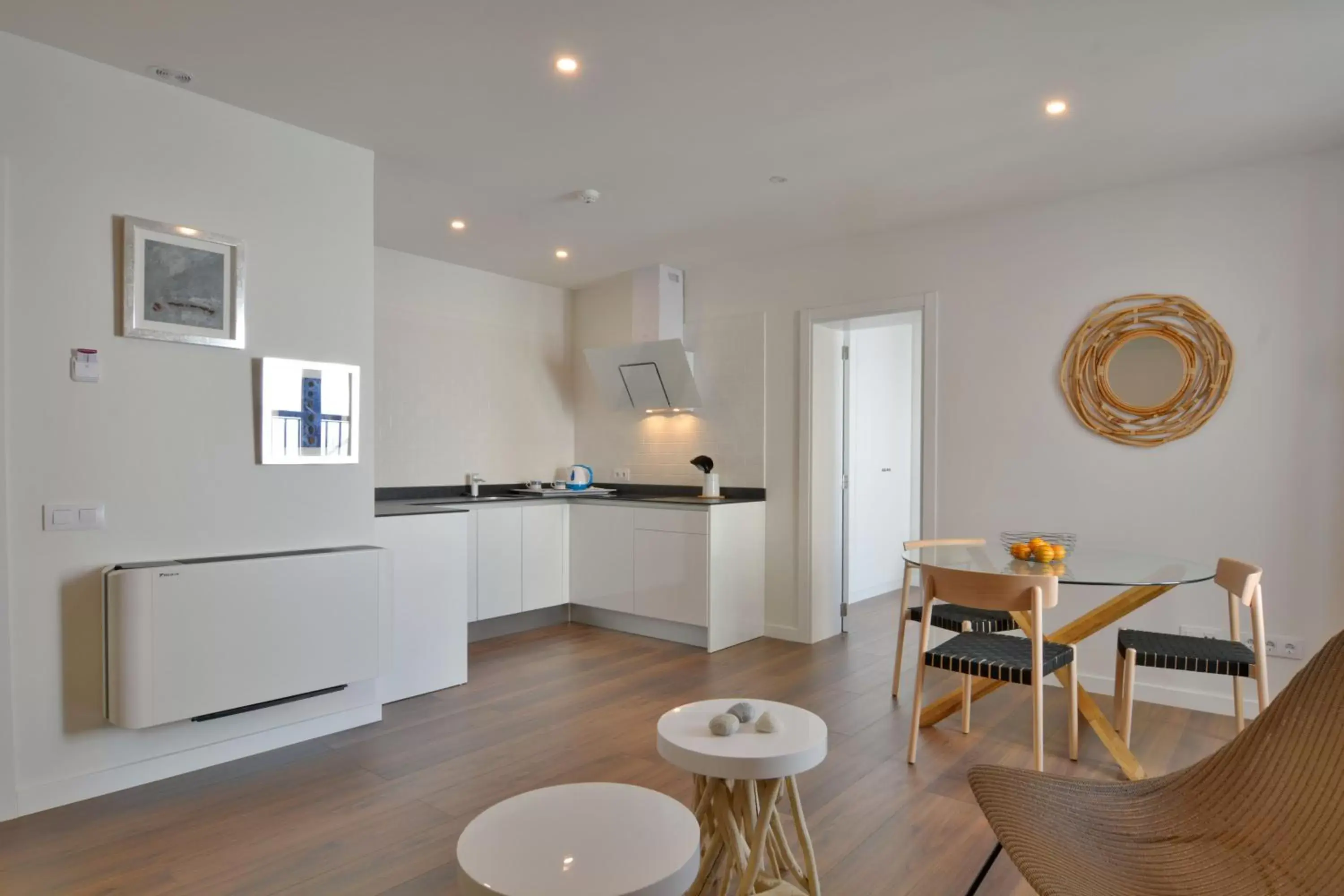 Dining area, Kitchen/Kitchenette in Hotel Bosch Boutique