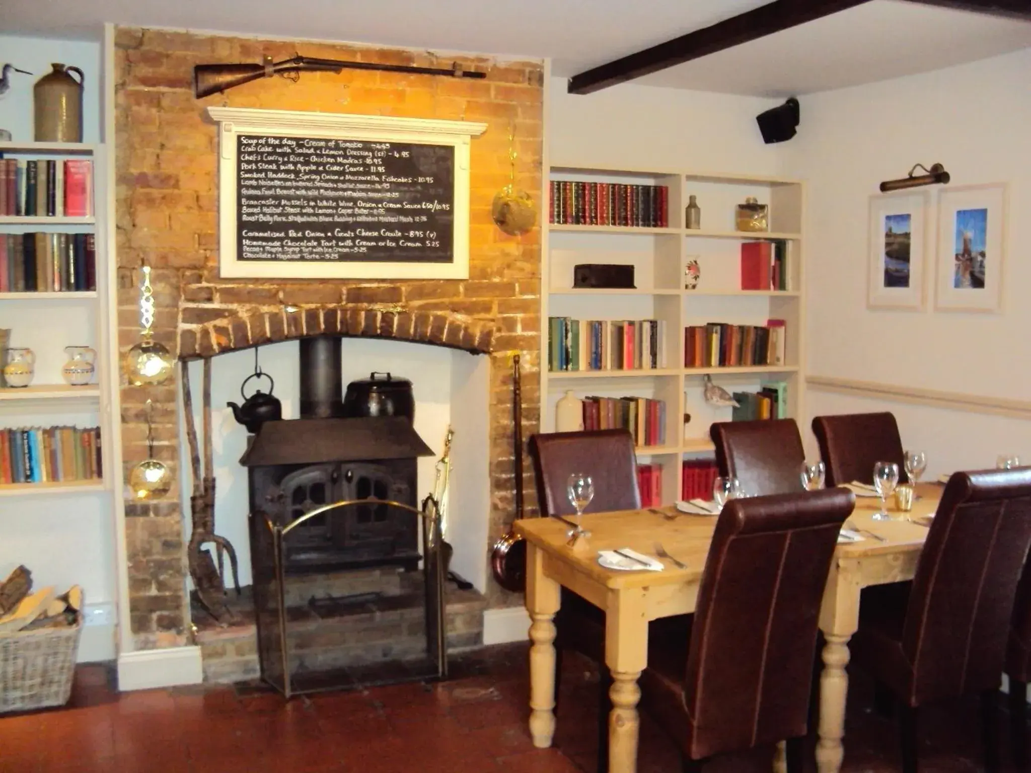 Restaurant/places to eat in The King William IV Country Inn & Restaurant