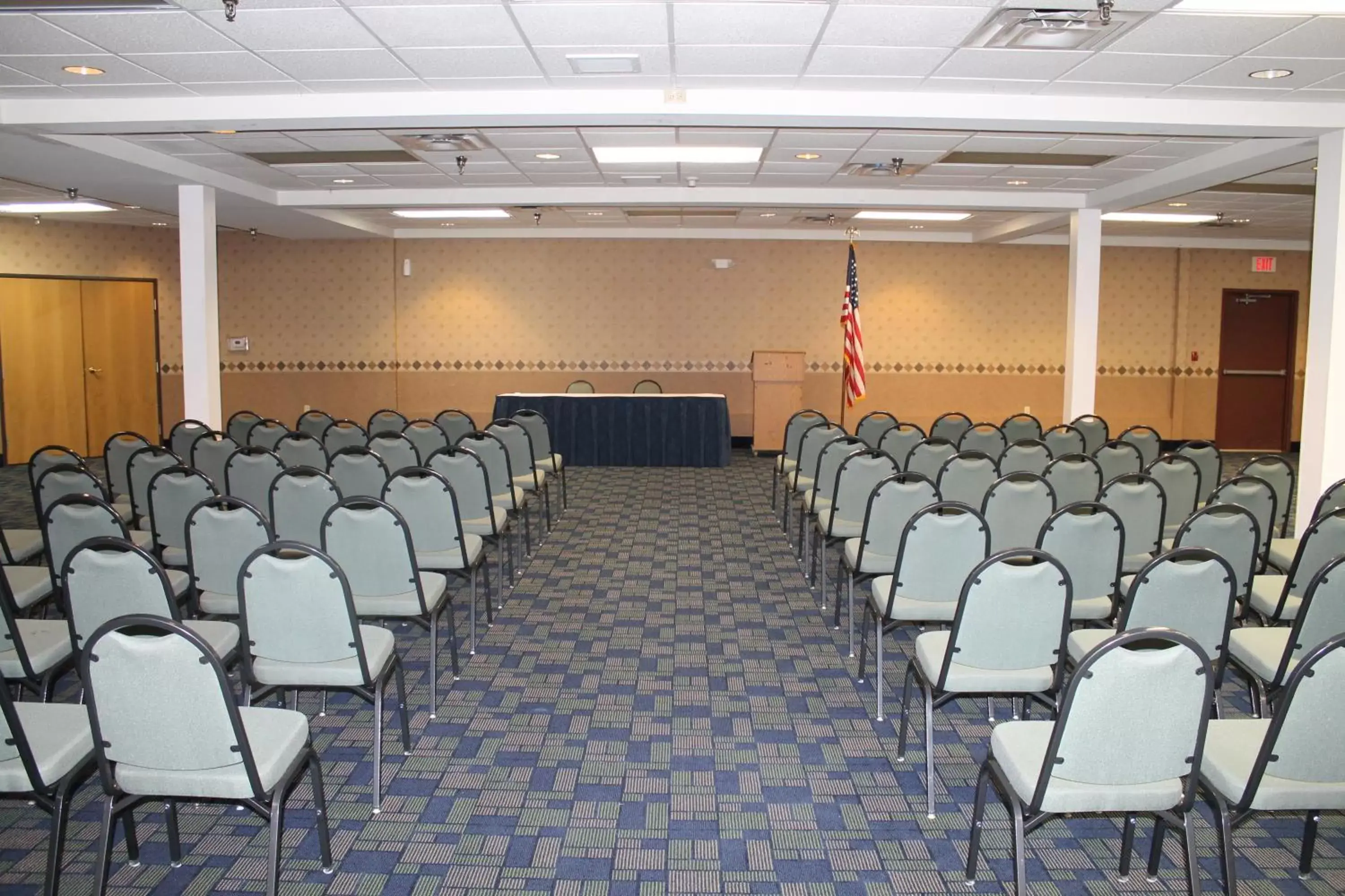 Meeting/conference room in Days Inn & Suites by Wyndham Bridgeport - Clarksburg