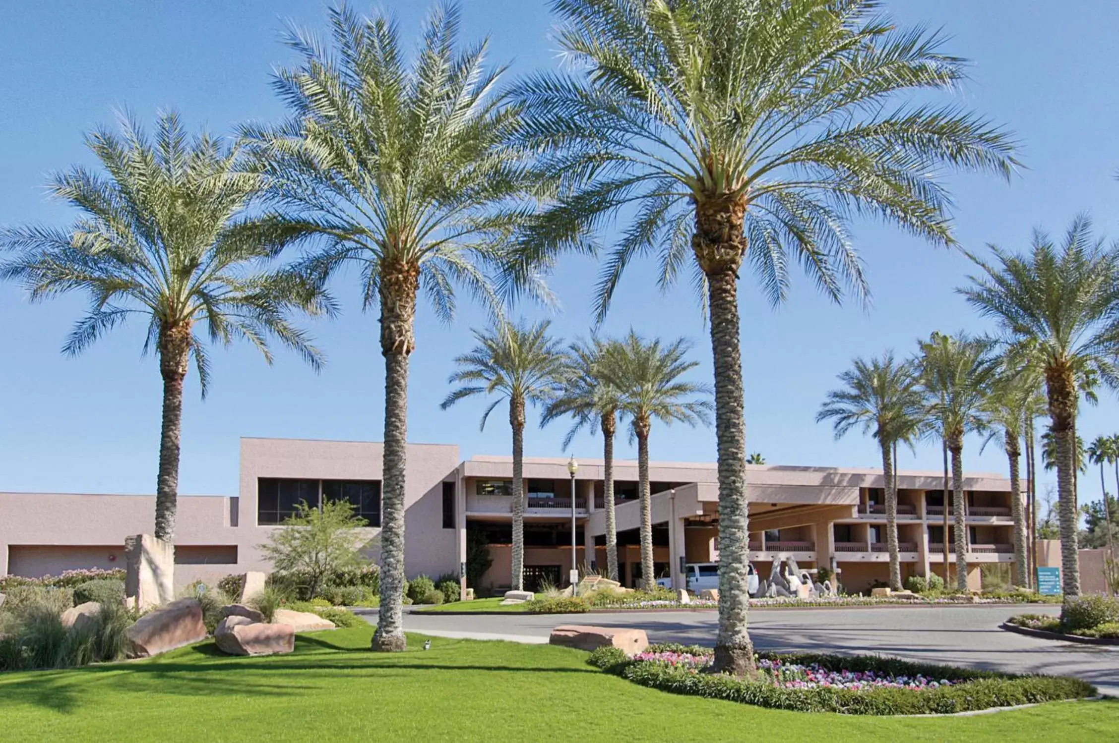 Facade/entrance, Property Building in The McCormick Scottsdale