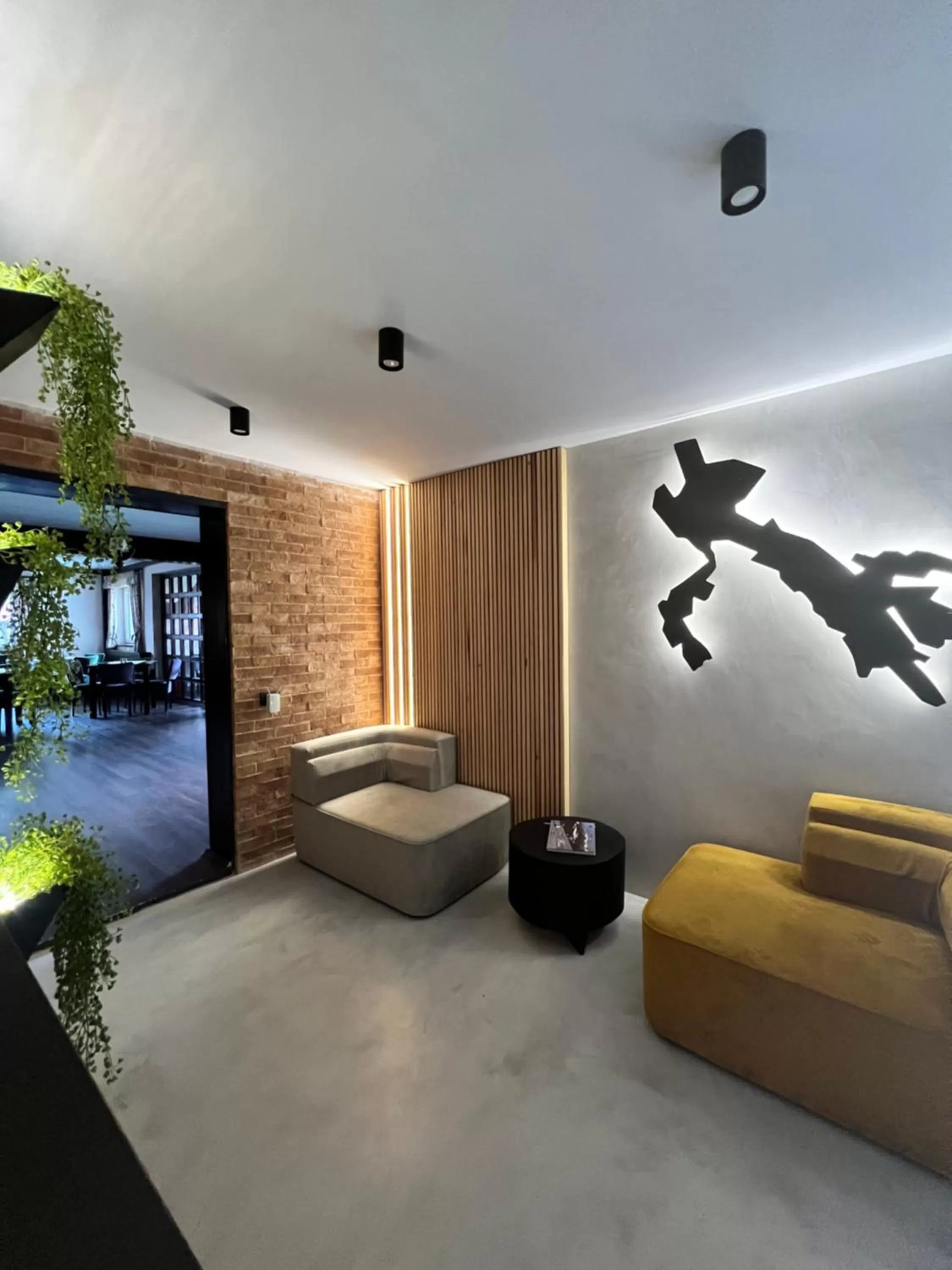 Seating Area in Garden Retreat Junior