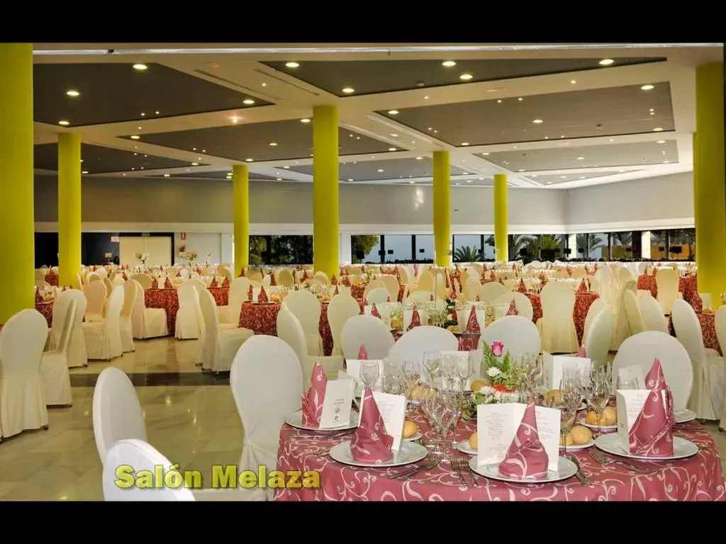 Restaurant/places to eat, Banquet Facilities in Hotel Salobreña Suites