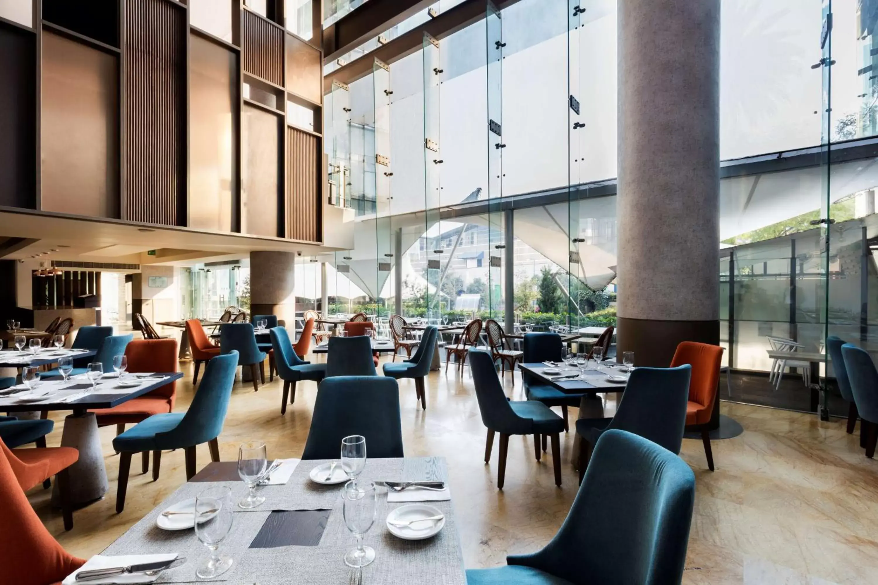 Dining area, Restaurant/Places to Eat in Doubletree By Hilton Mexico City Santa Fe