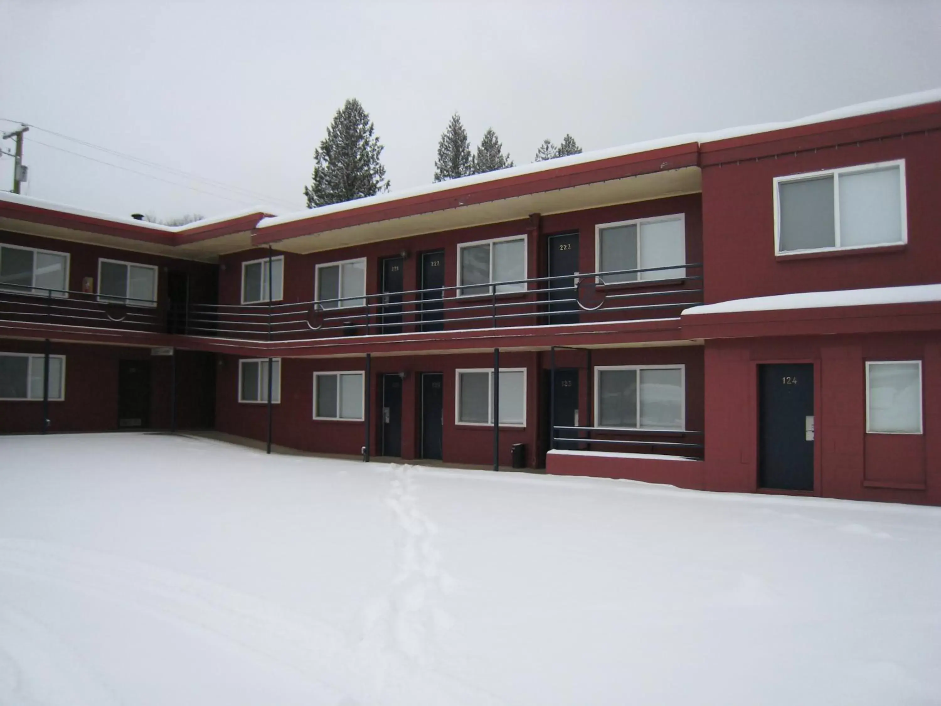 Property building, Winter in Revelstoke Lodge