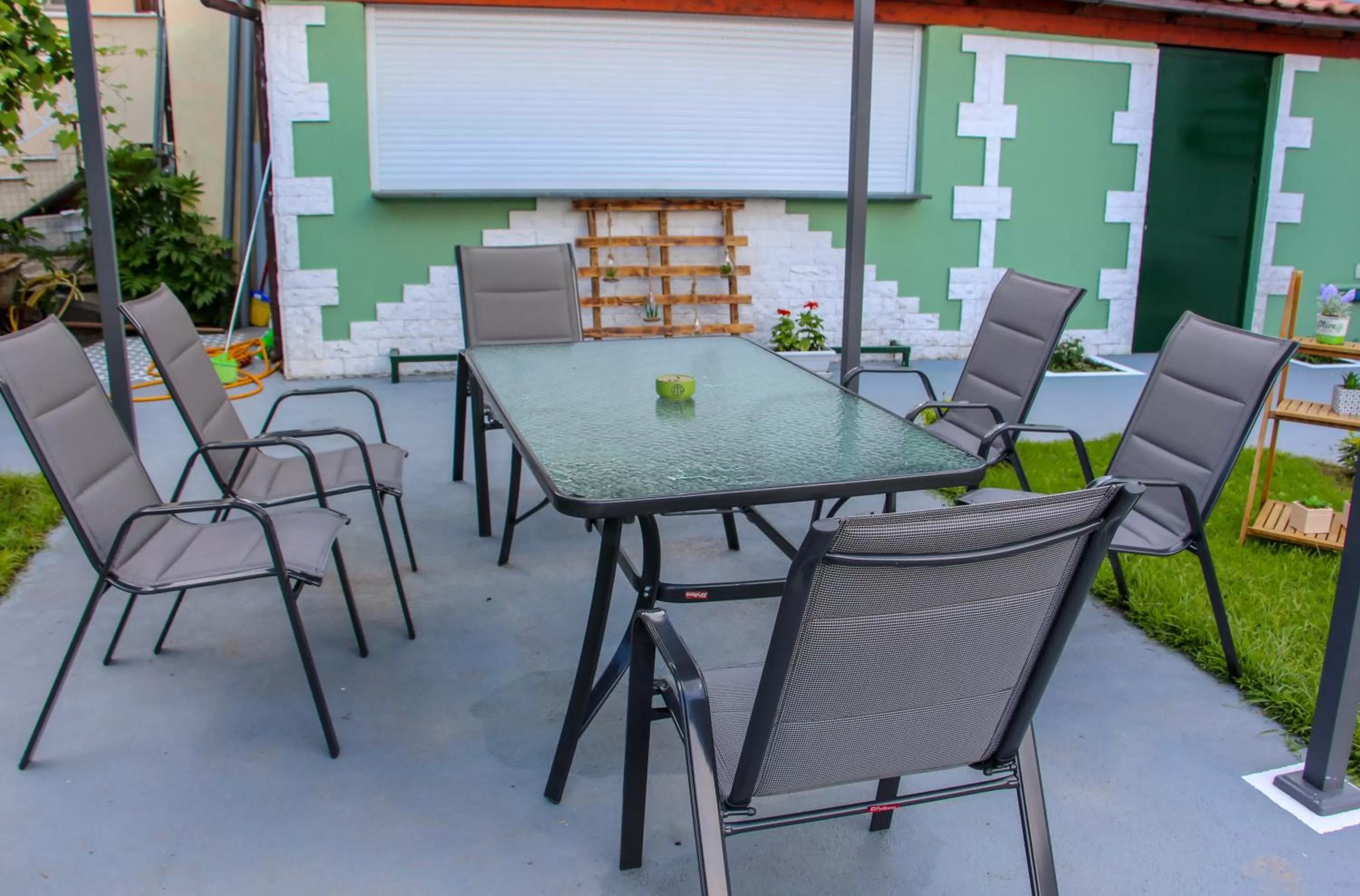 Property building in Lamprini's Deluxe Studios