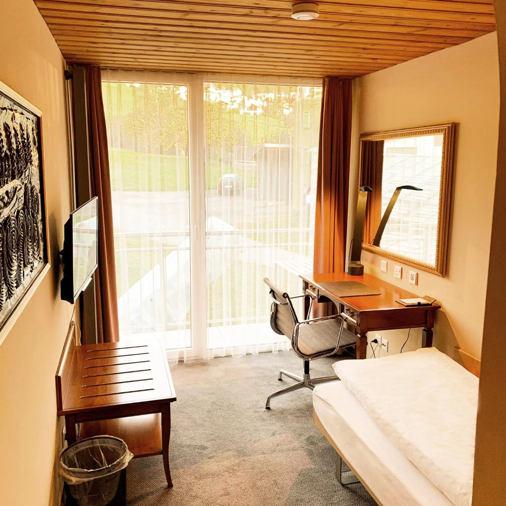 Living room, Bed in Hostel Flims