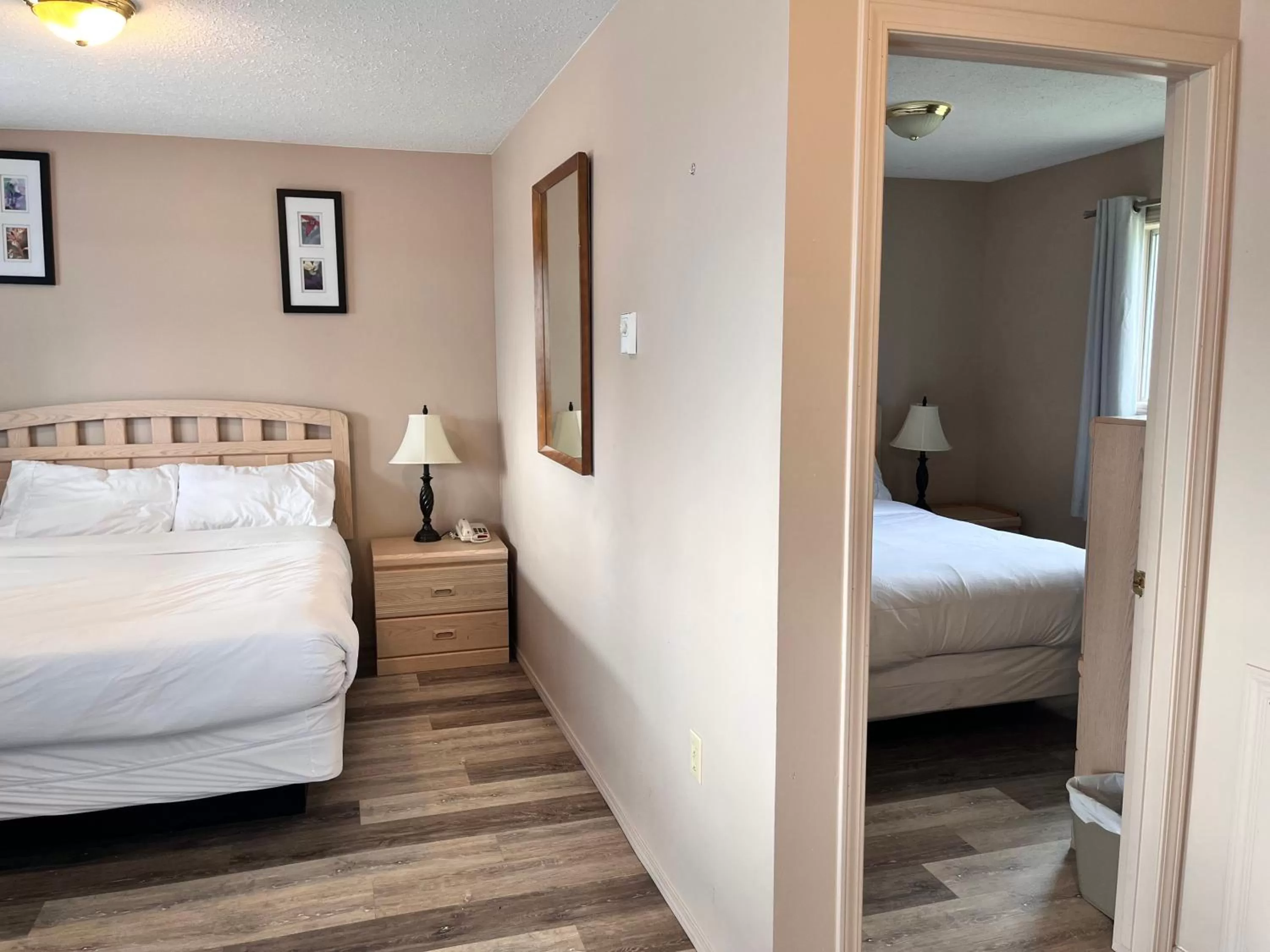 One-Bedroom Suite in Skimmerhorn Inn