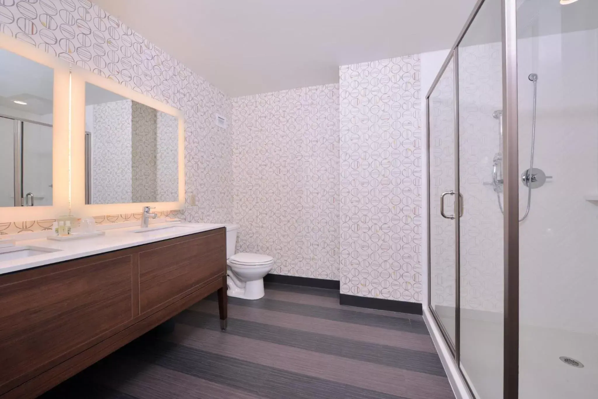 Bathroom in Holiday Inn Kansas City Airport, an IHG Hotel