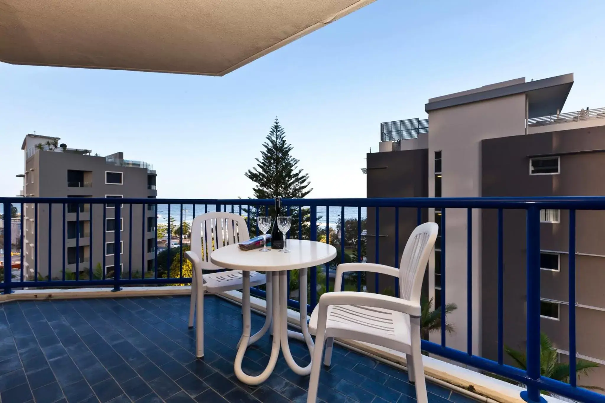 Balcony/Terrace in Surf Regency