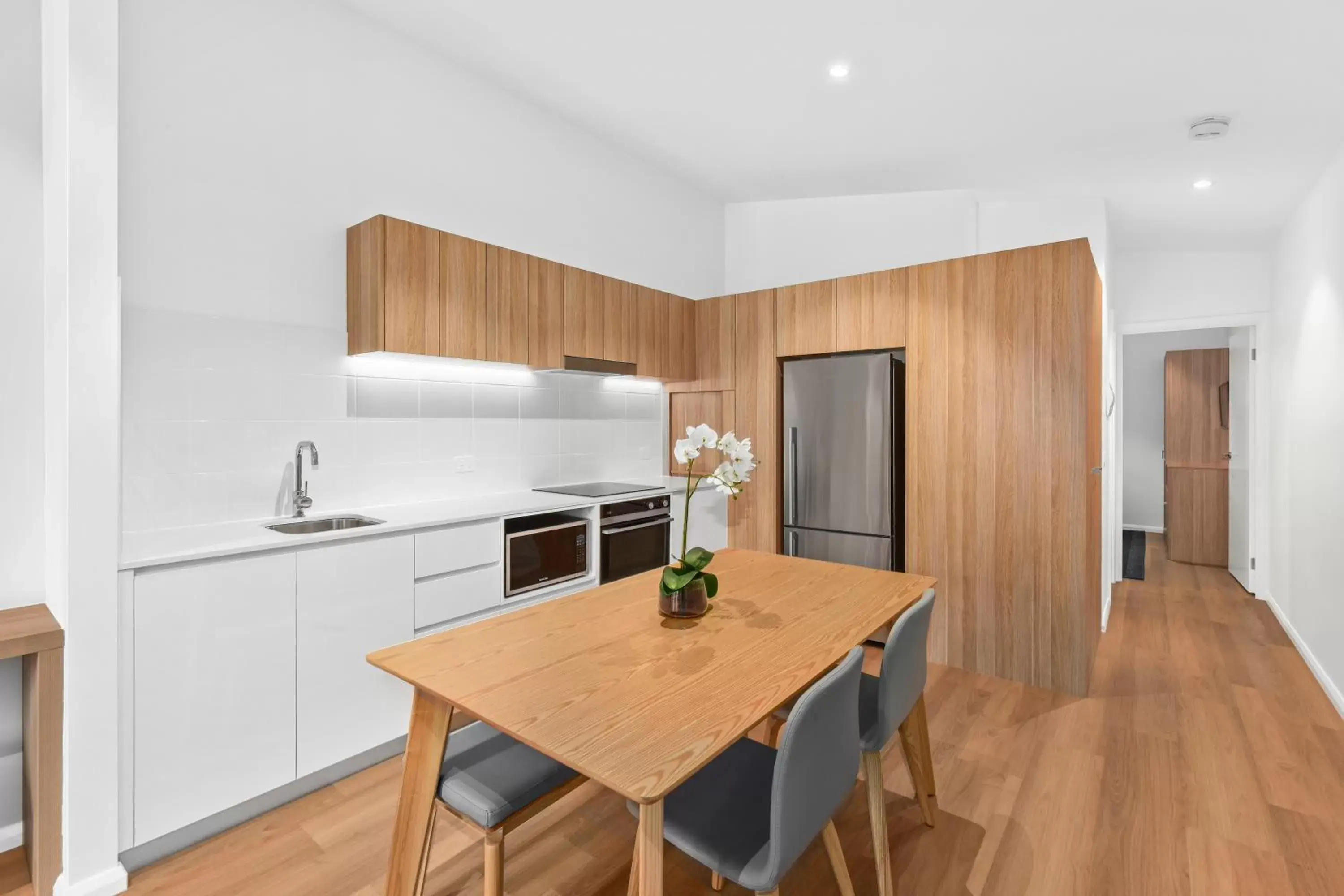 Kitchen or kitchenette, Dining Area in Club Wyndham Flynns Beach, Trademark Collection by Wyndham