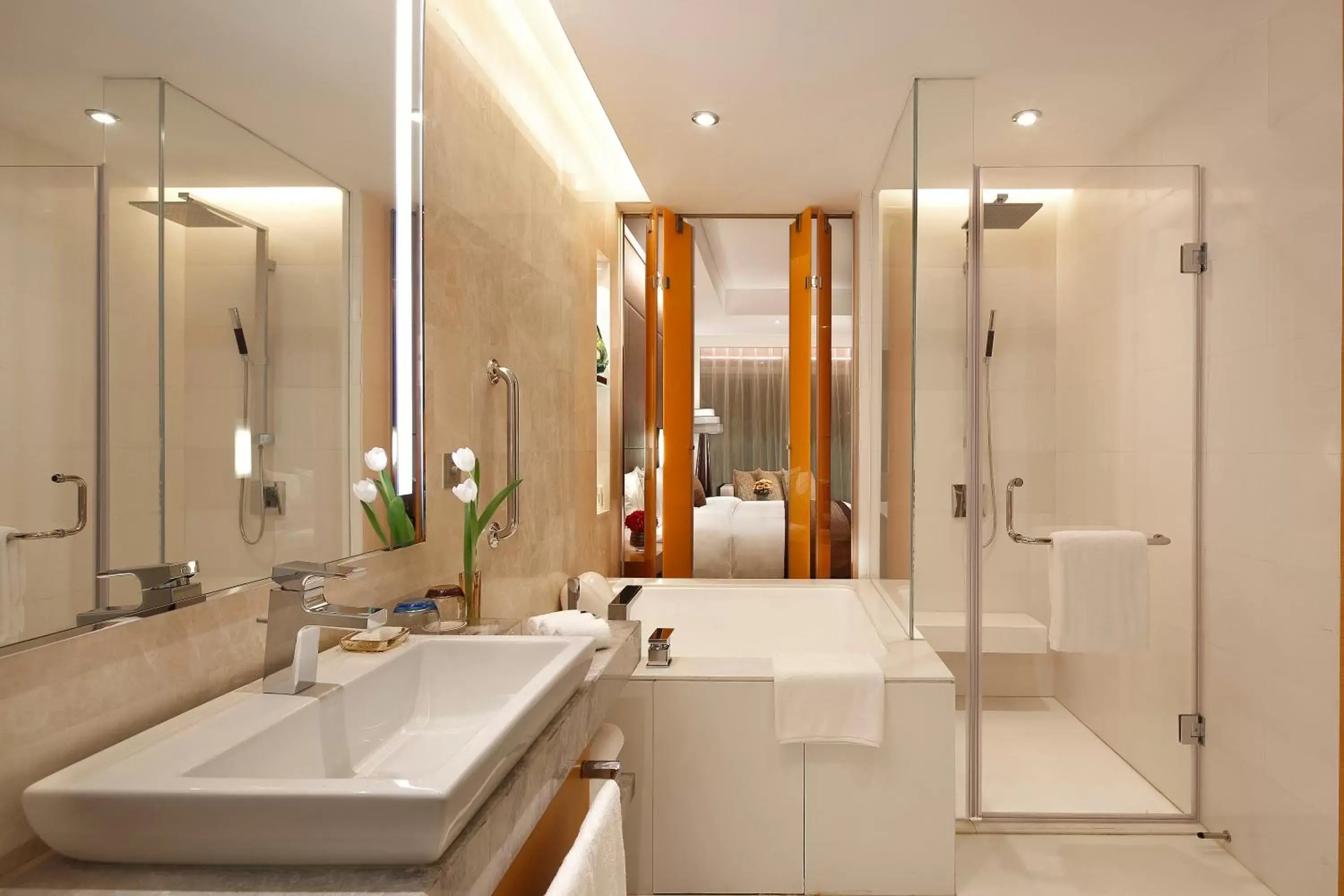 Bathroom in Crowne Plaza Yangzhou, an IHG Hotel