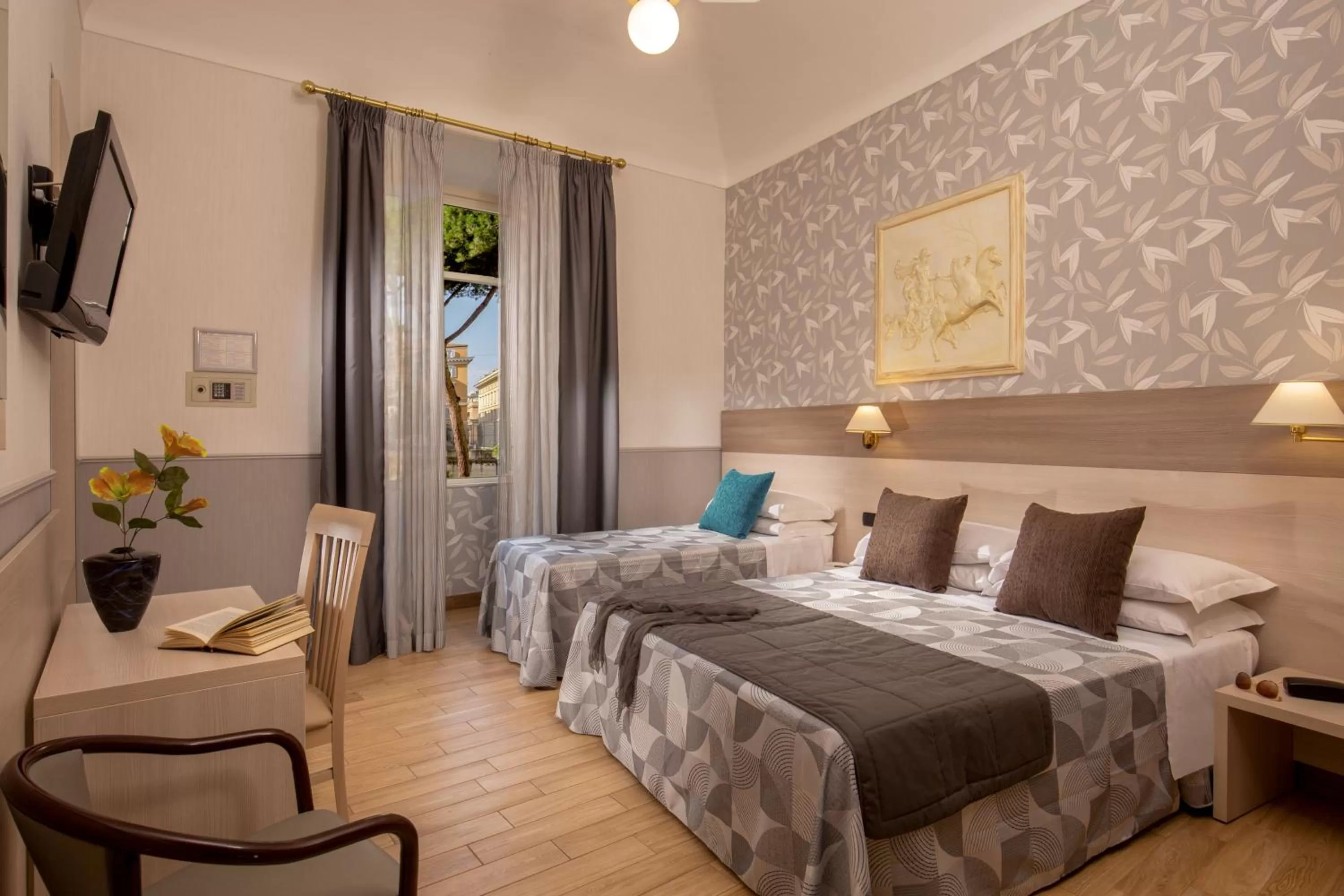 Photo of the whole room, Bed in Hotel Dorica