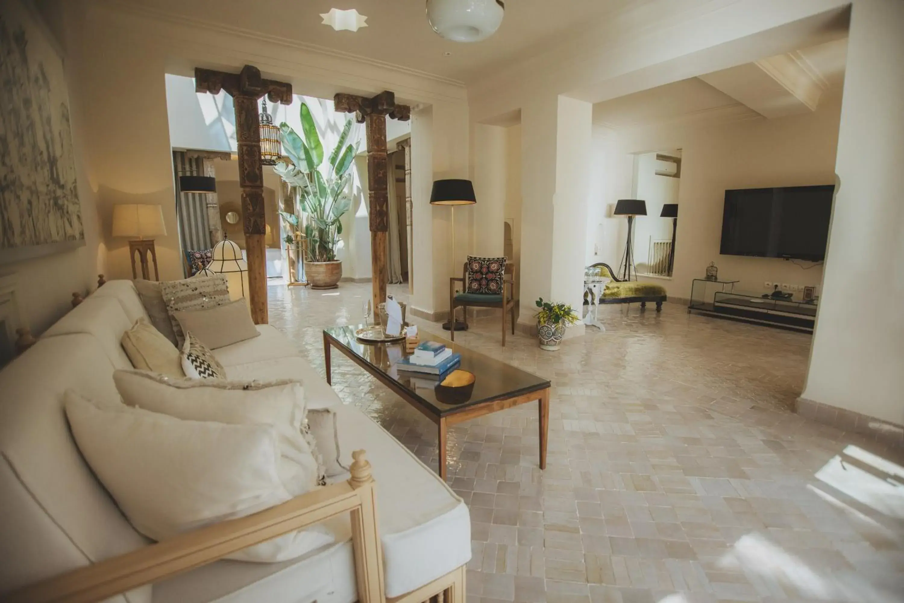 Living room, Seating Area in Les Deux Tours