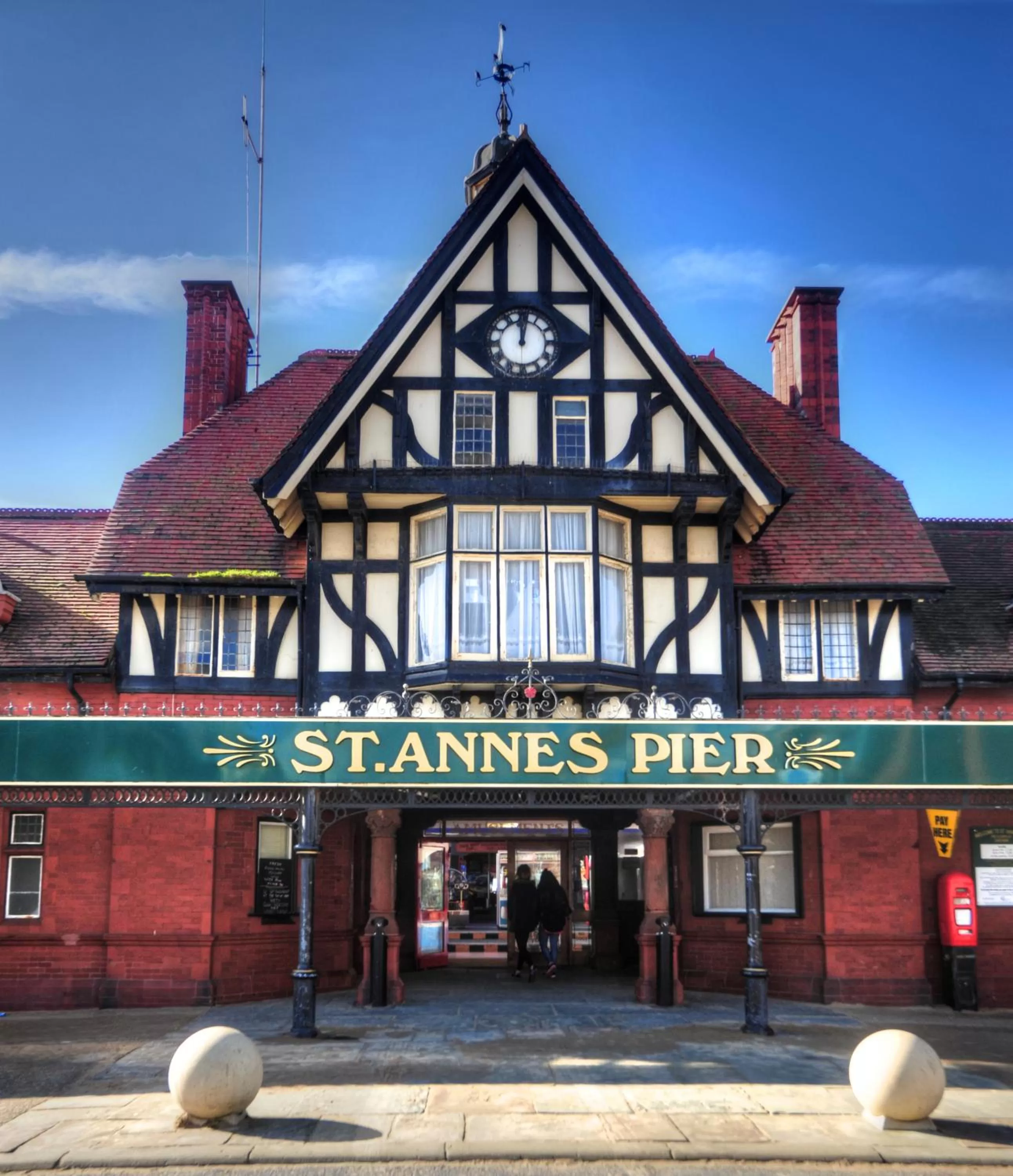 Off site in Glendower Hotel BW Signature Collection