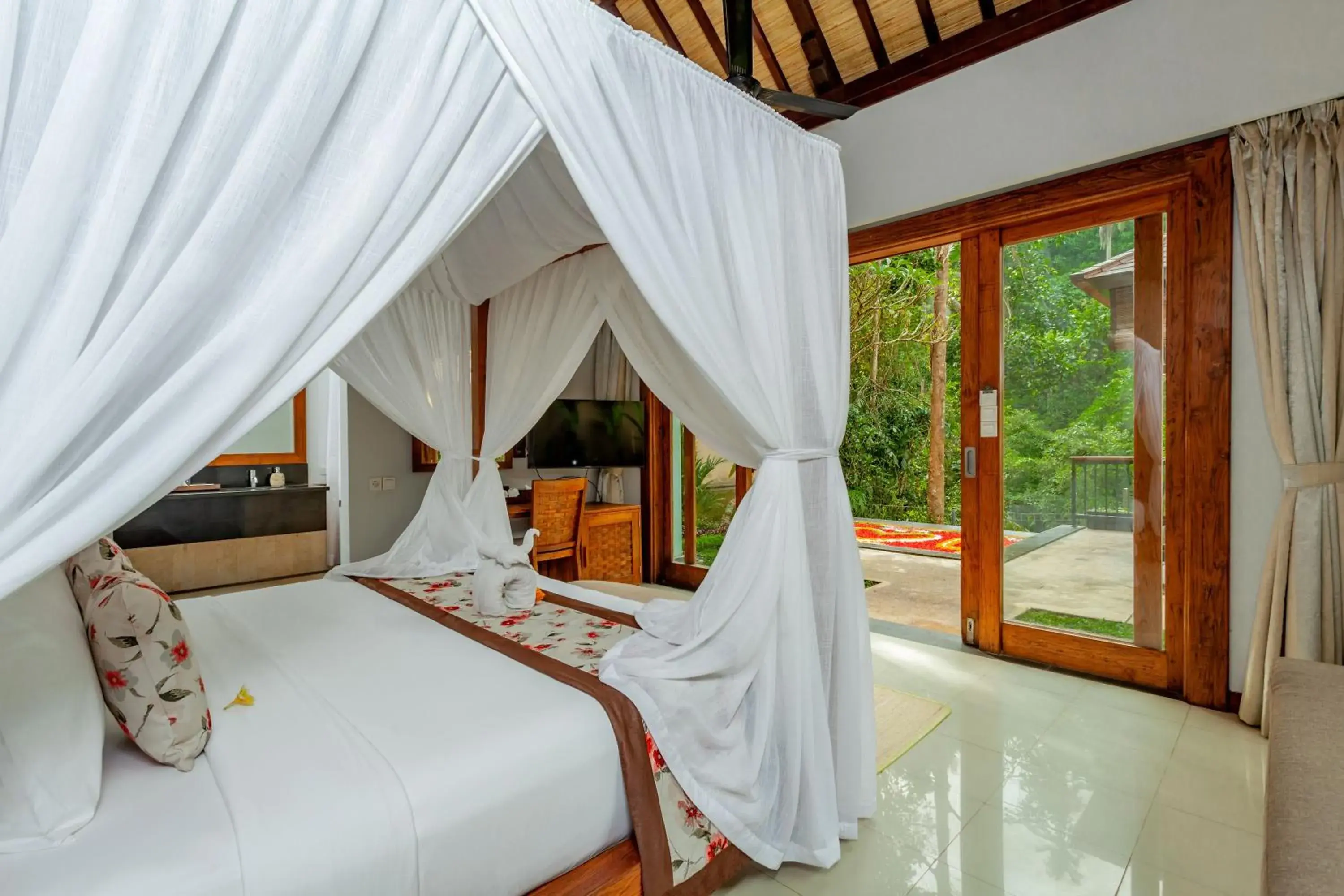 View (from property/room), Bed in The Lokha Ubud Resort Villas and Spa