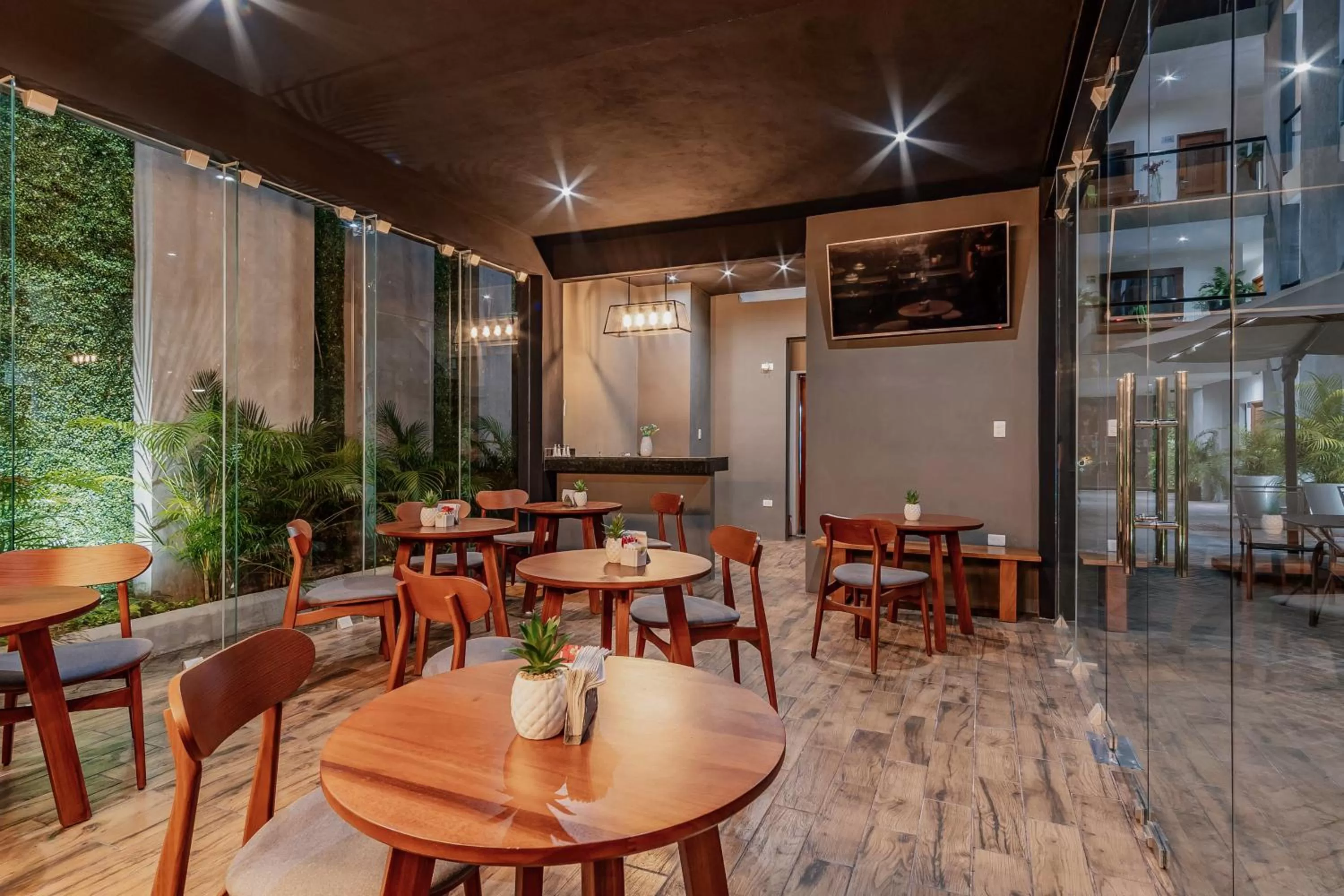 Restaurant/places to eat in Youssef Exceptionnel Merida