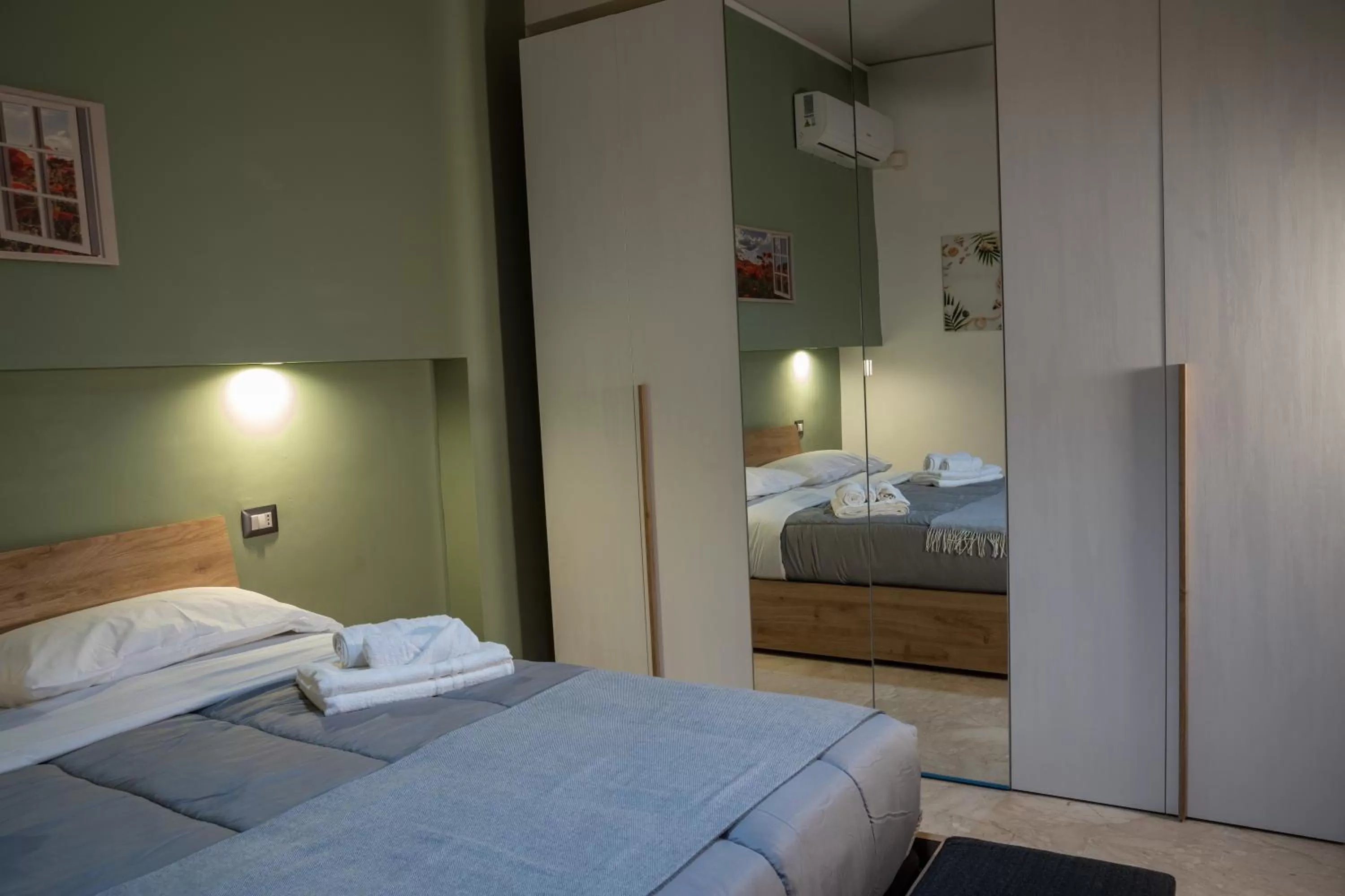 Photo of the whole room, Bed in Dolce Vita