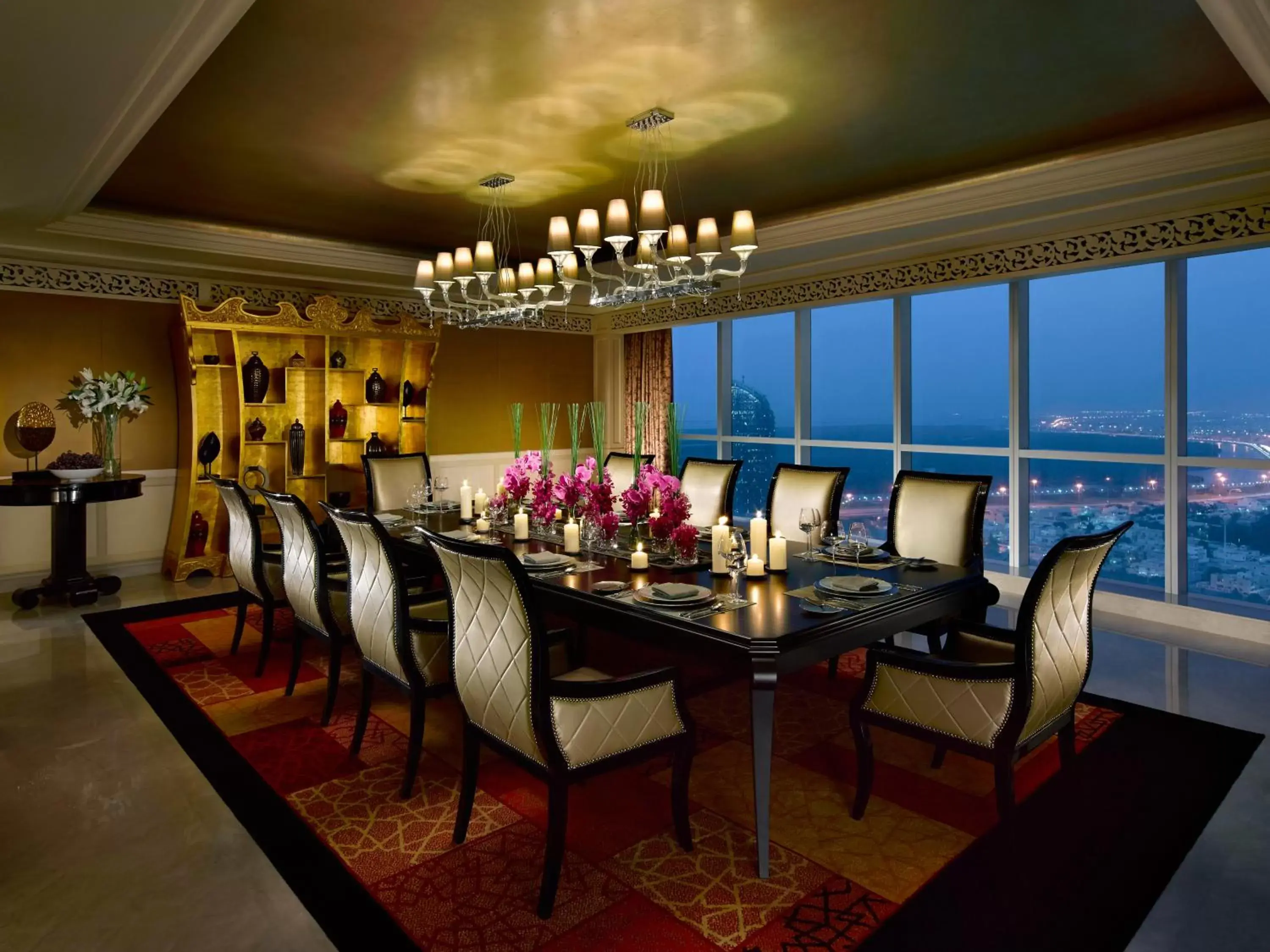 Dining area, Restaurant/Places to Eat in Dusit Thani Abu Dhabi