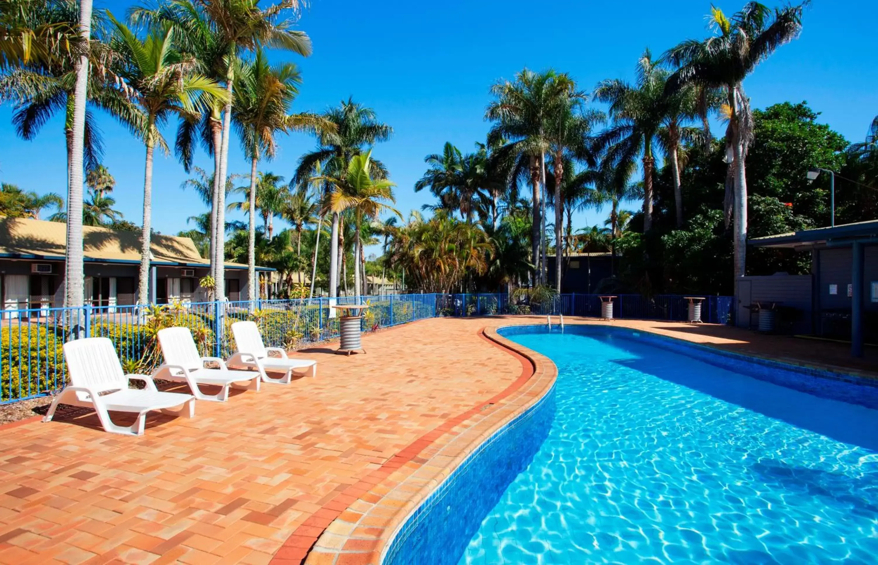 Swimming Pool in Kondari Hotel