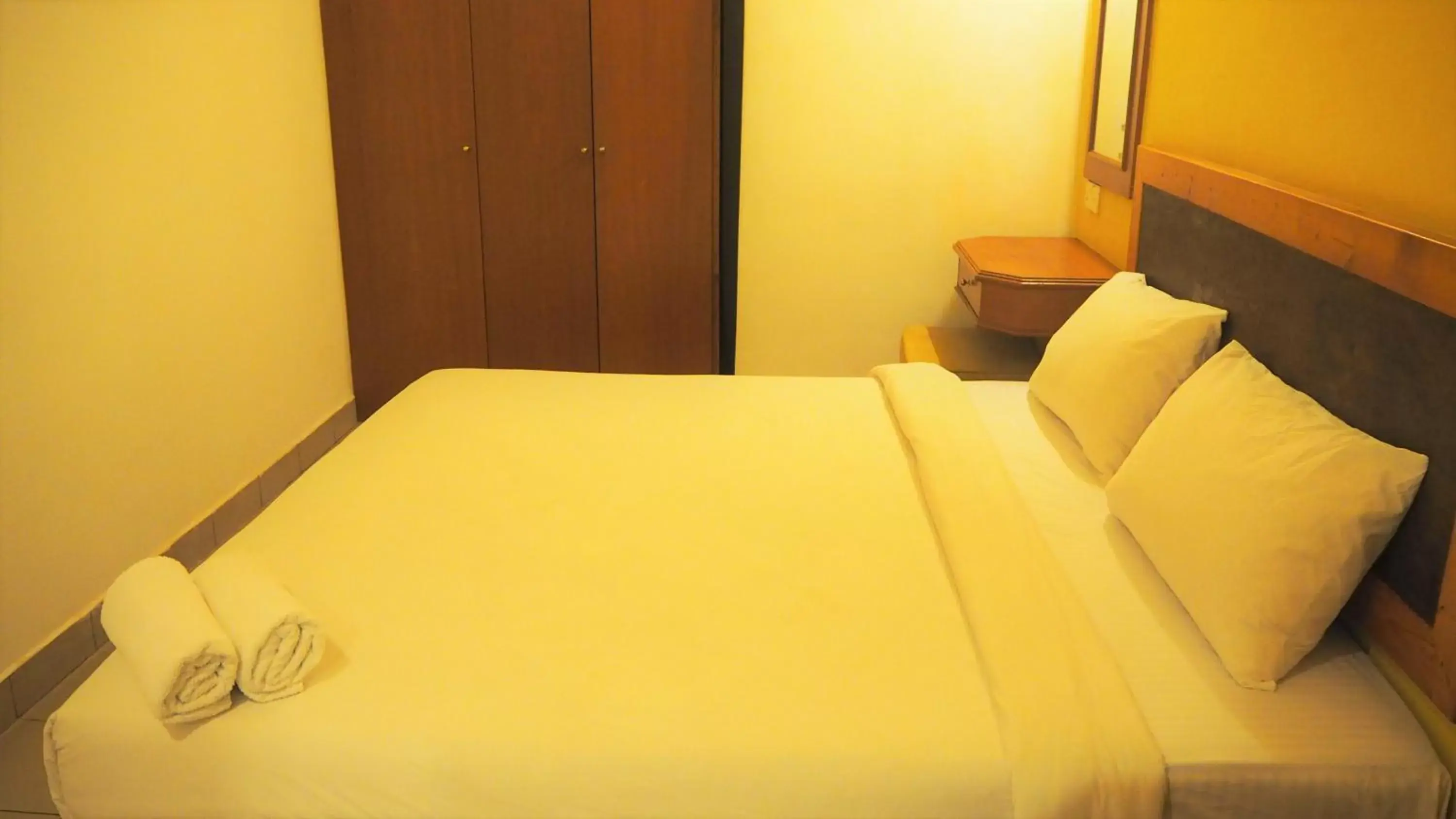 Bed in Leo Palace Hotel