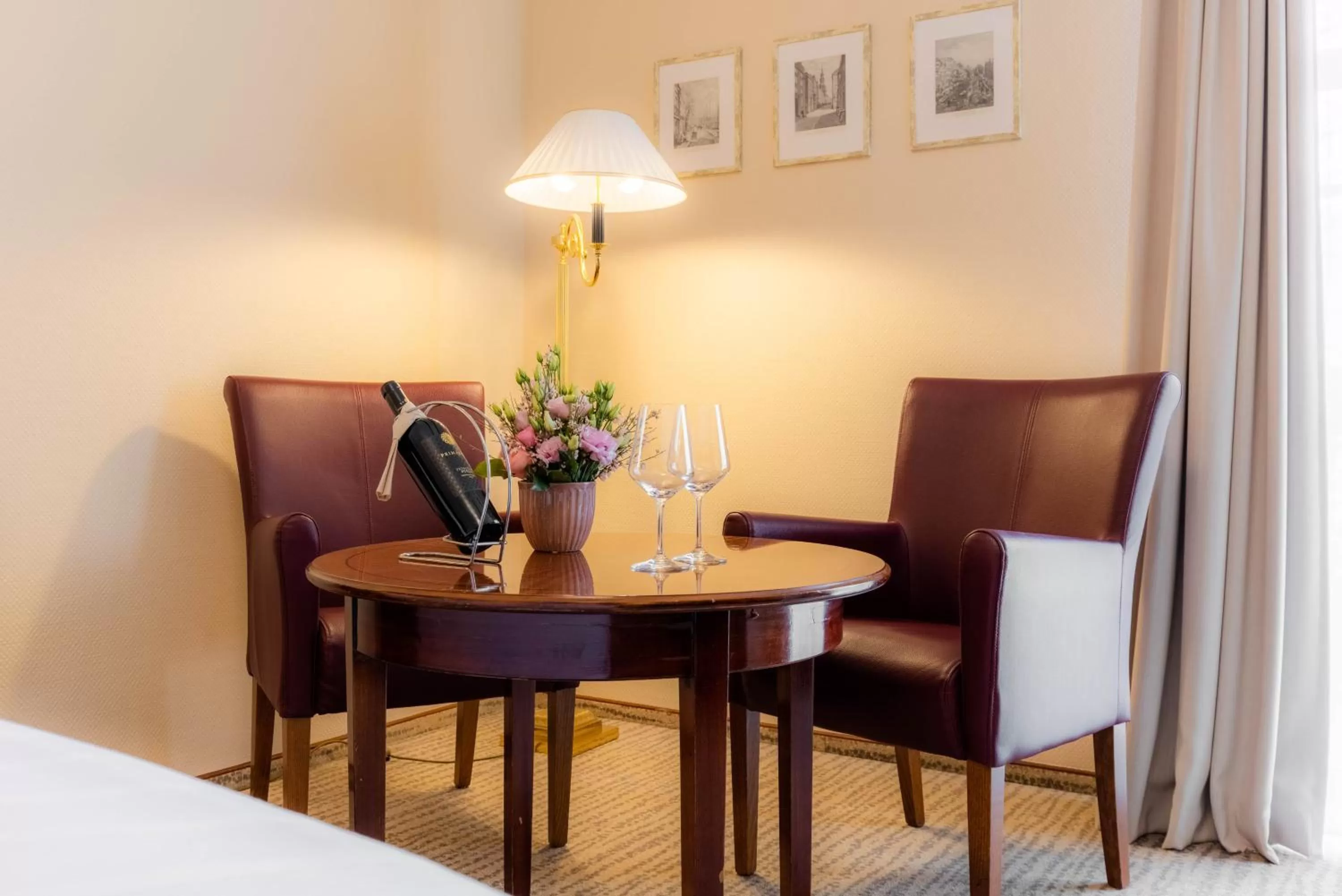 Photo of the whole room, Bed in Hotel Engel