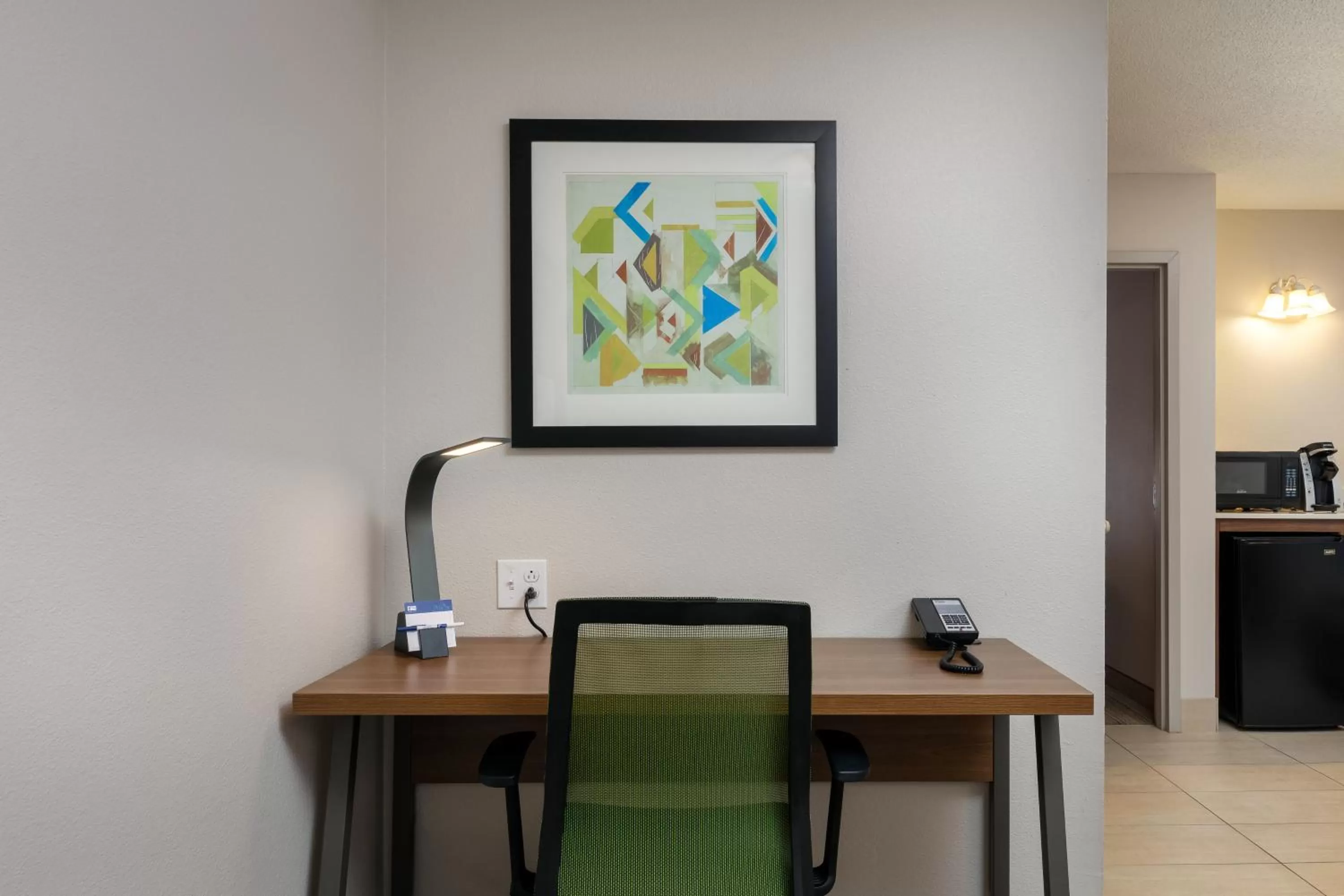 Photo of the whole room in Holiday Inn Express & Suites Milton East I-10 by IHG