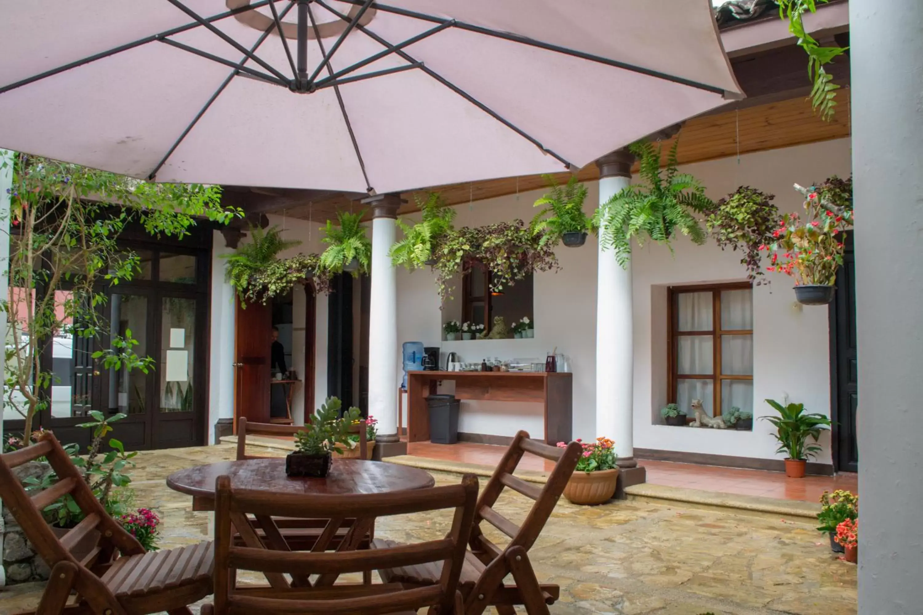 Patio in Arte Sano Hotel San Cristobal