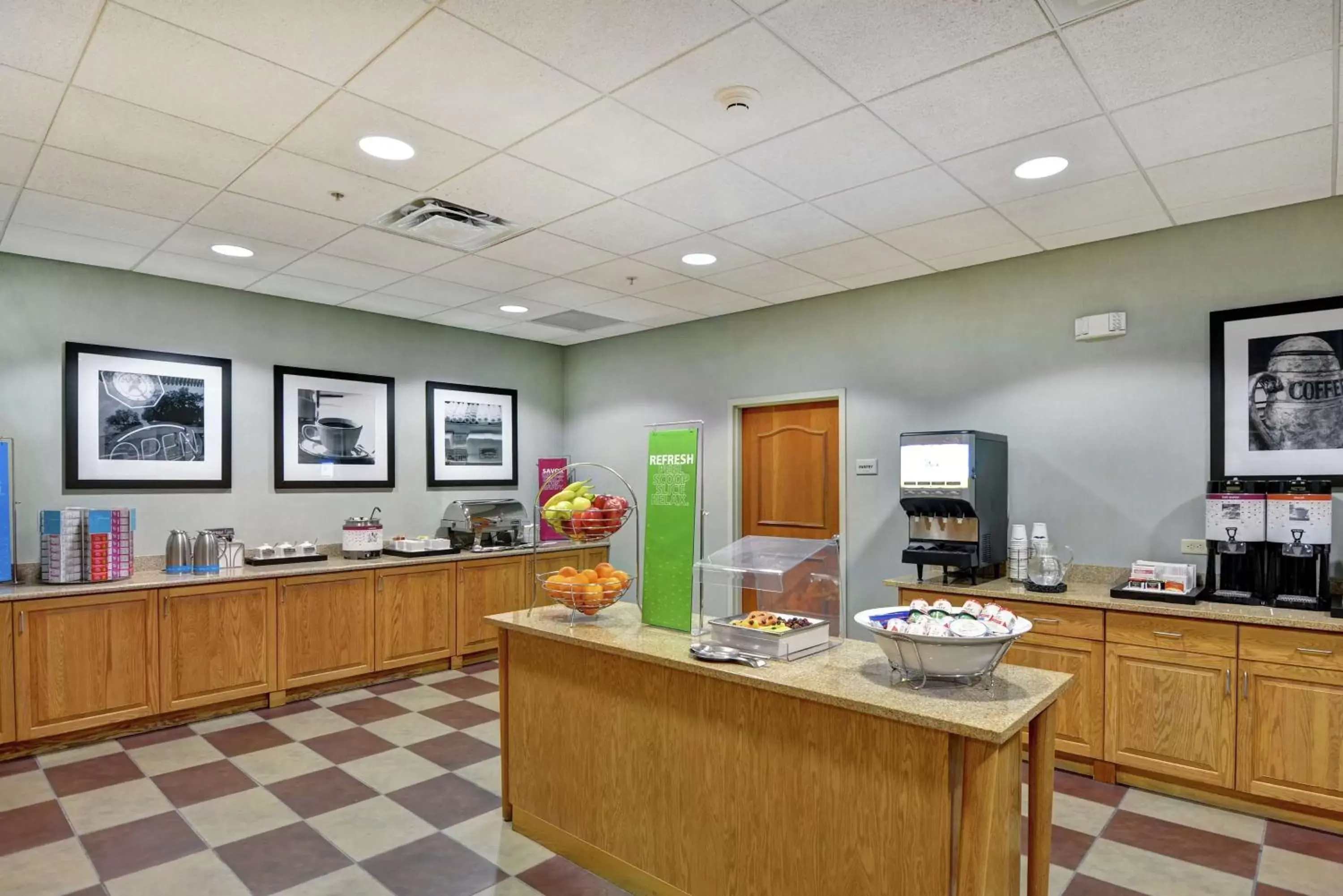 Restaurant/places to eat in Hampton Inn Tunkhannock Restaurant/places to eat in Hampton Inn Tunkhannock