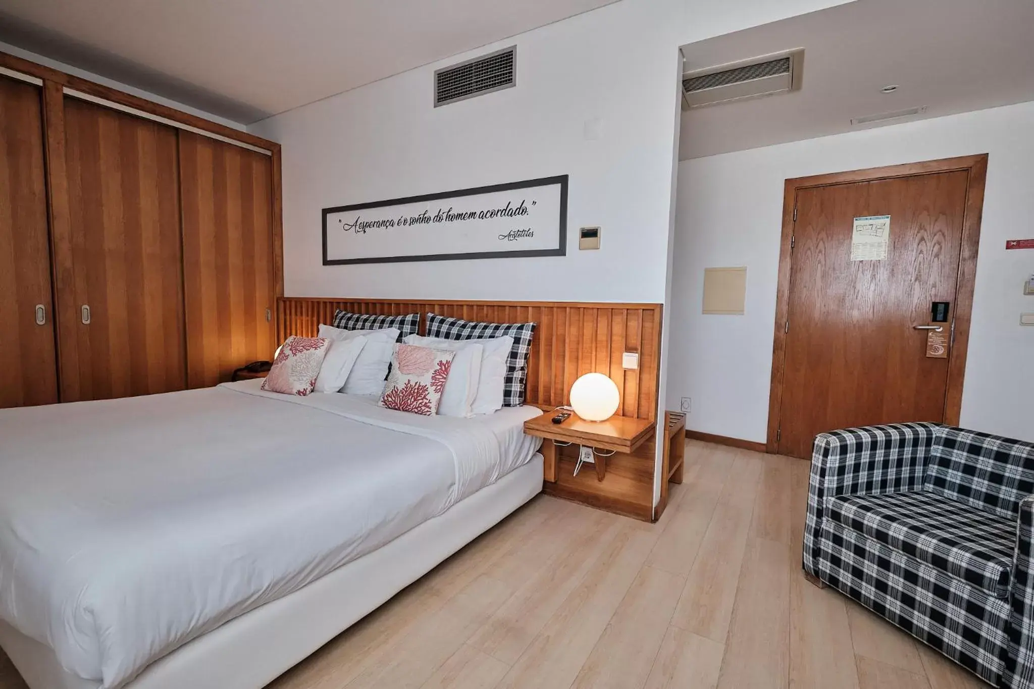 Bed in Hotel Praia Marina by RIDAN Hotels