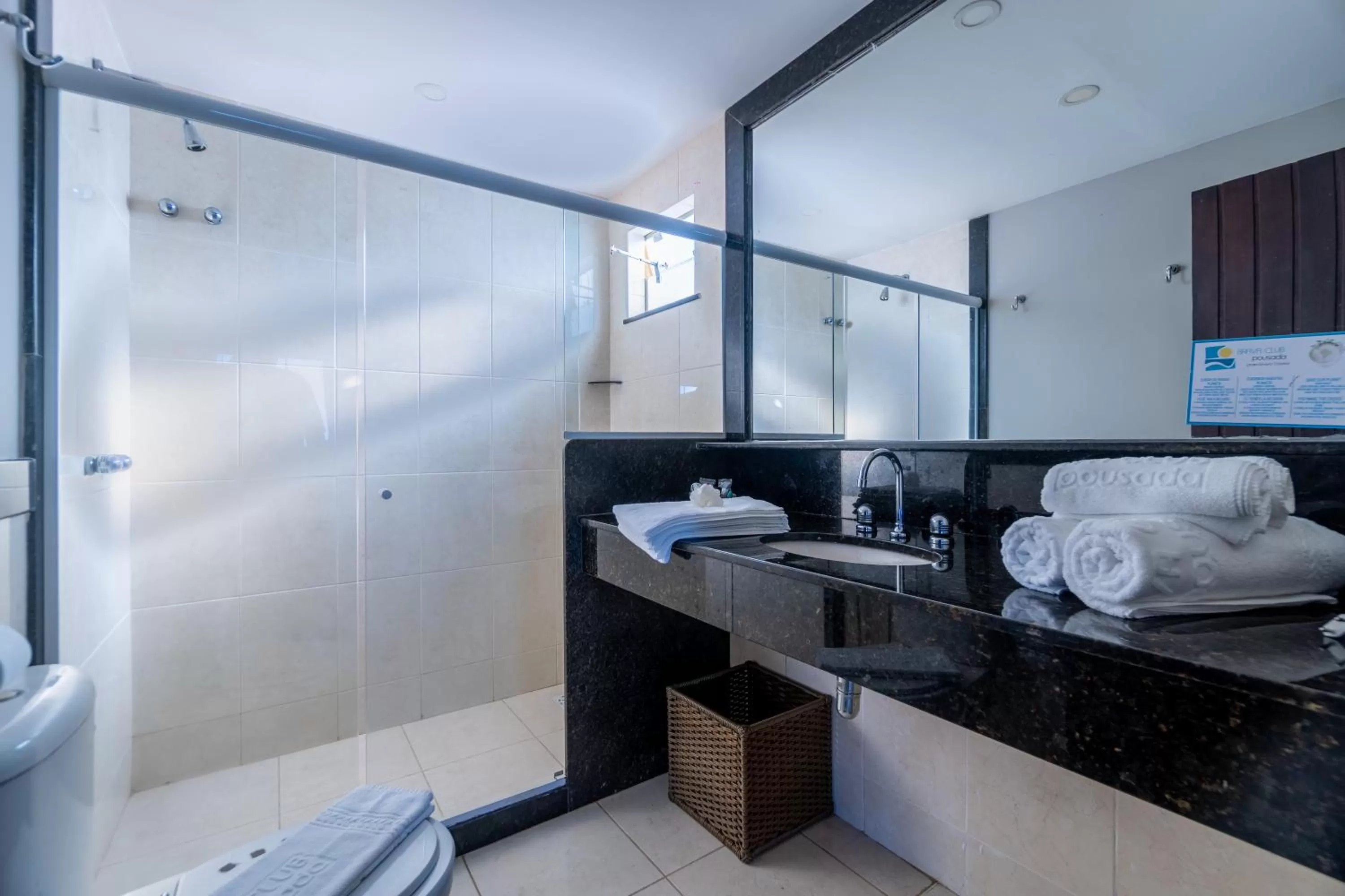 Toilet in Hotel Pousada Brava Club