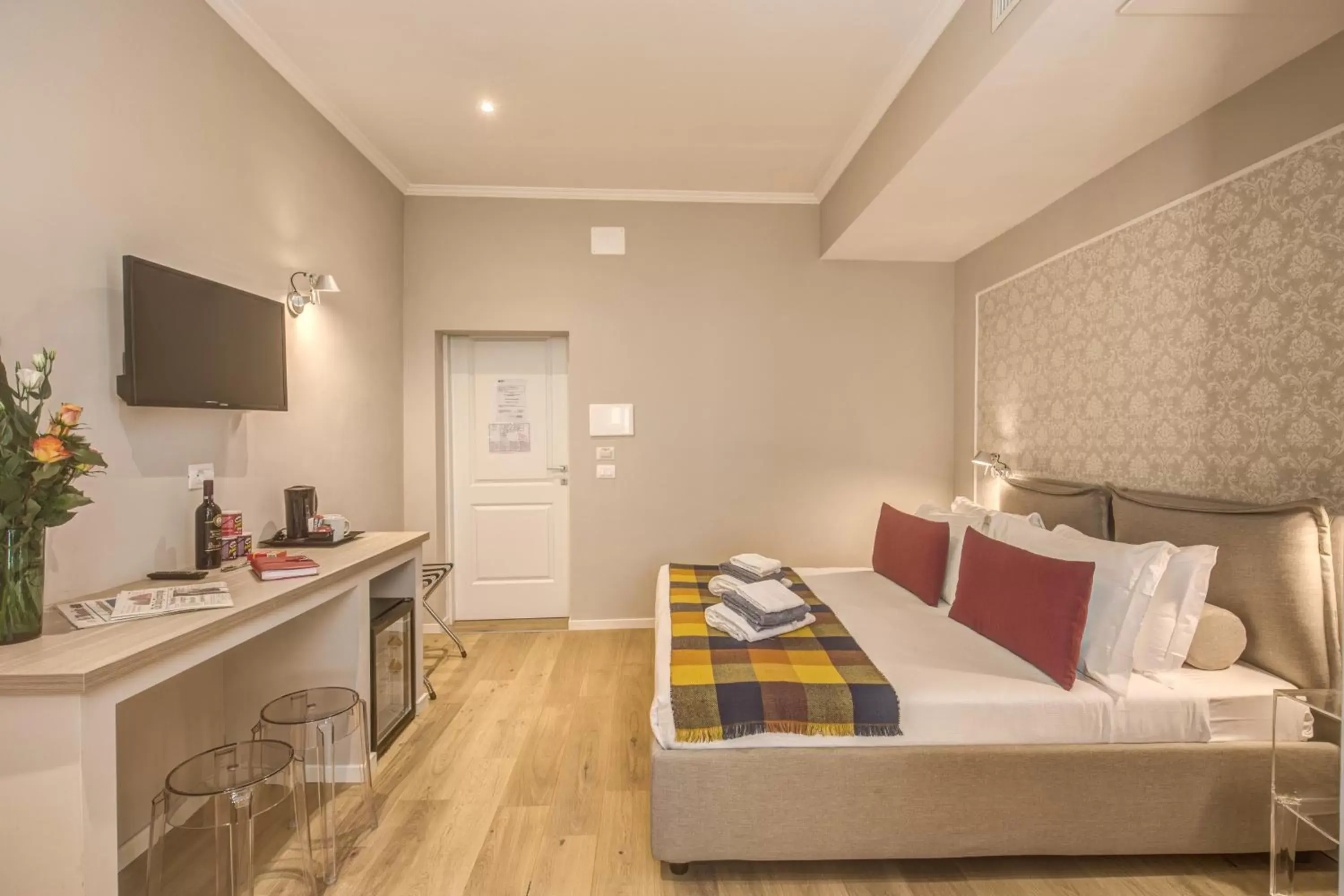 Photo of the whole room, Bed in The Spanish Suite Via di Ripetta Photo of the whole room, Bed in The Spanish Suite Via di Ripetta