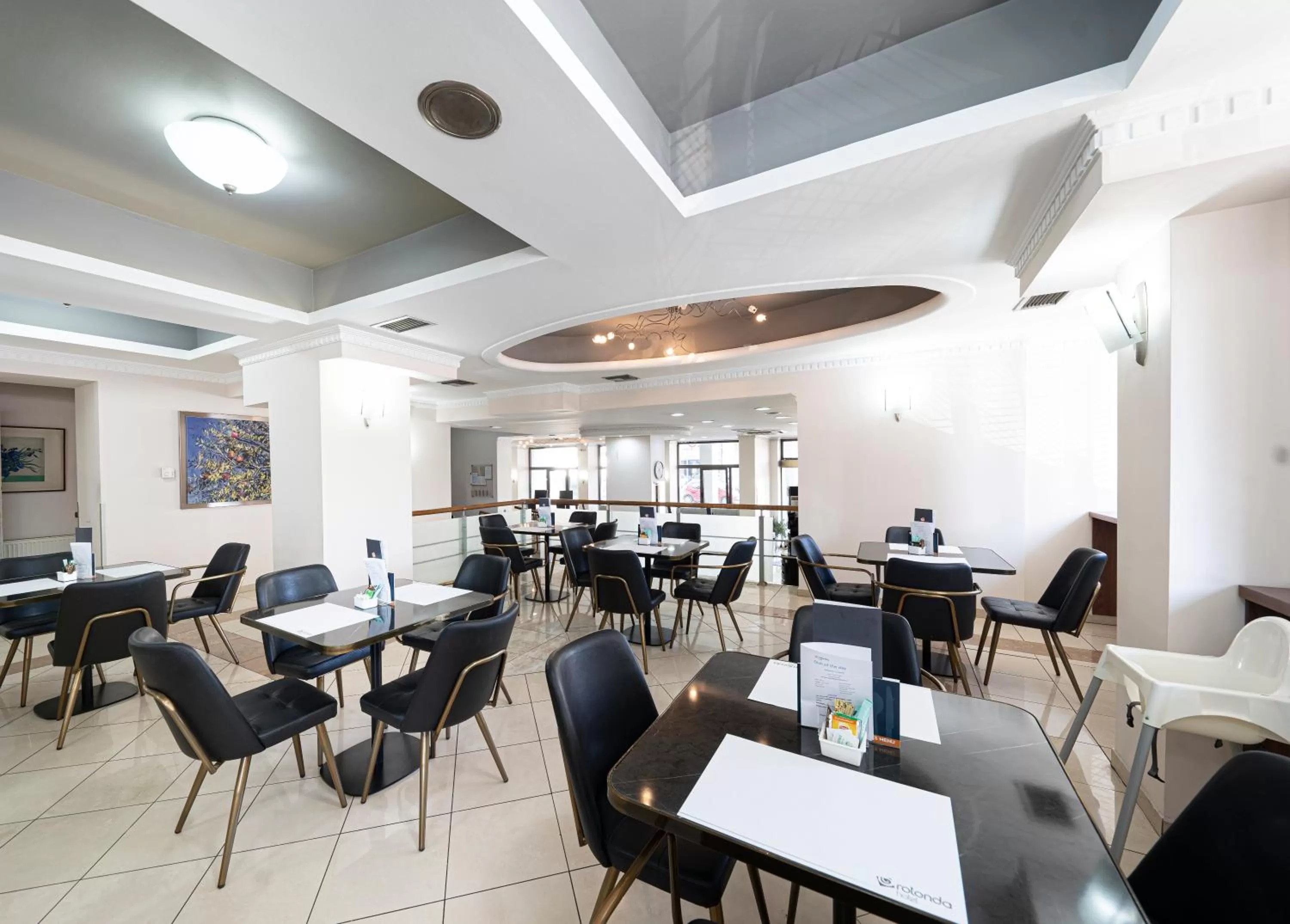 Restaurant/places to eat in Rotonda Hotel