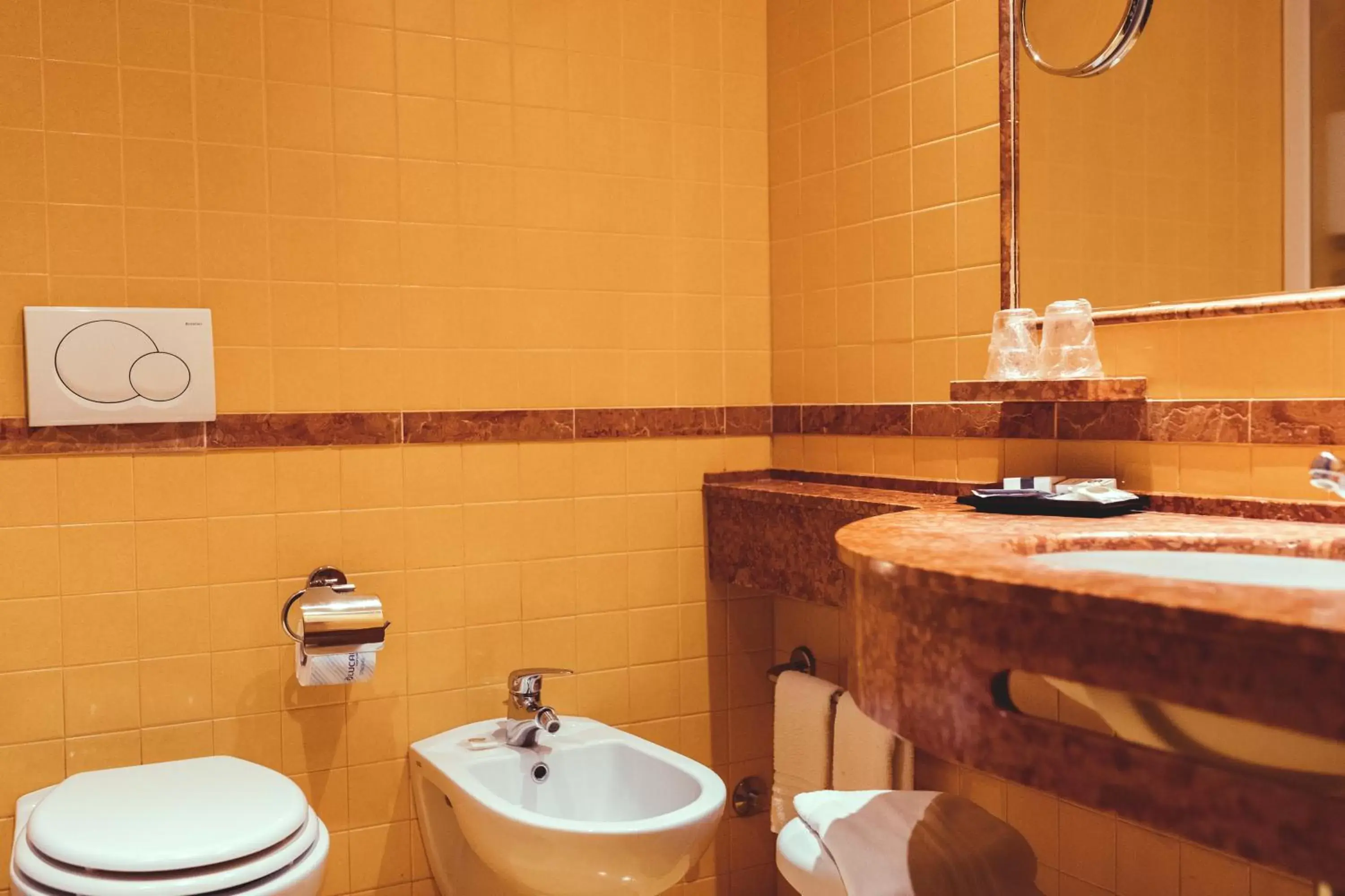 Bathroom in Hotel Crystal