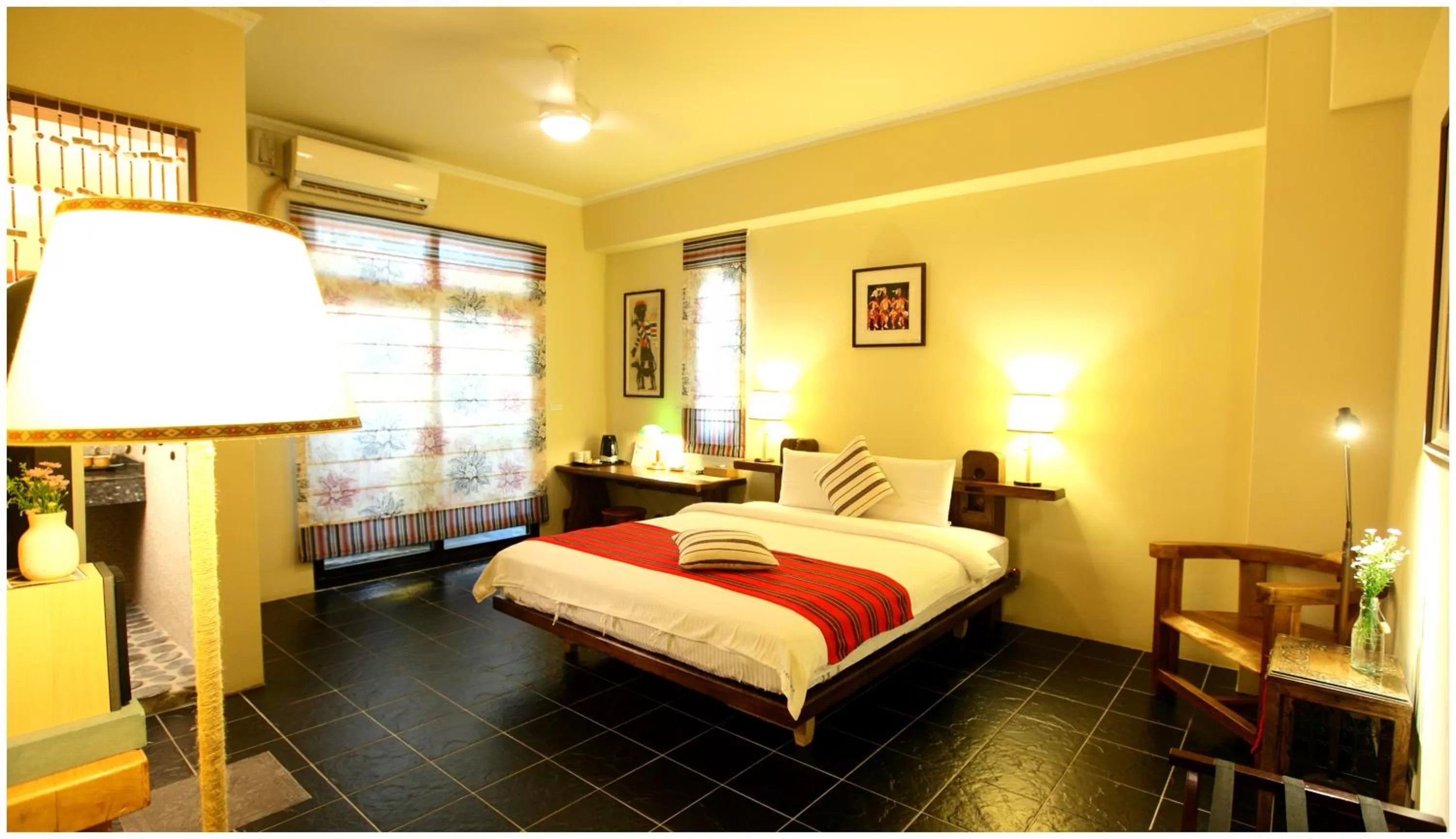 Photo of the whole room, Bed in Errantry Lodge & Studio