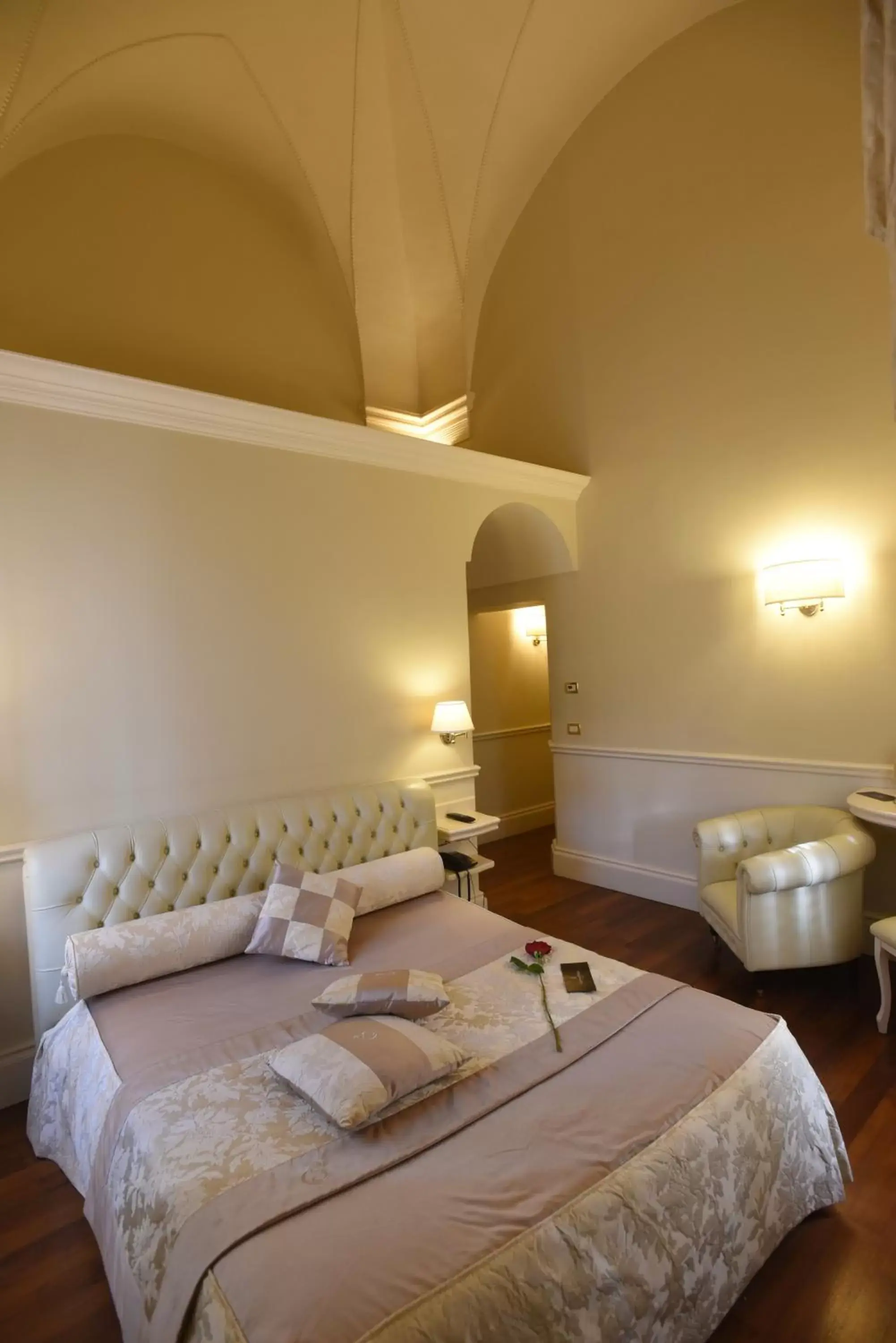 Bed in Suite Hotel Santa Chiara