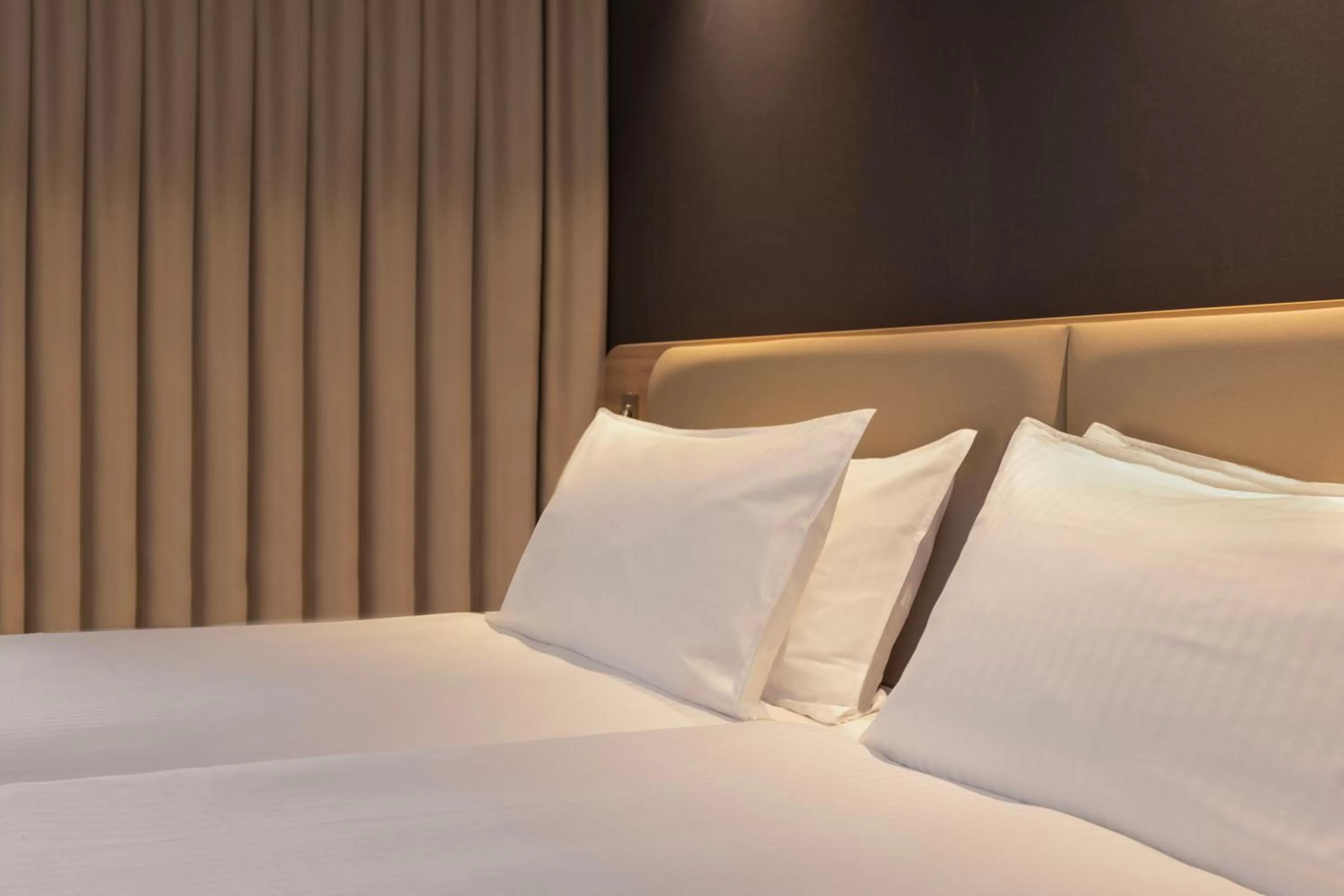 Bedroom, Bed in Holiday Inn Express & Suites - Deventer by IHG