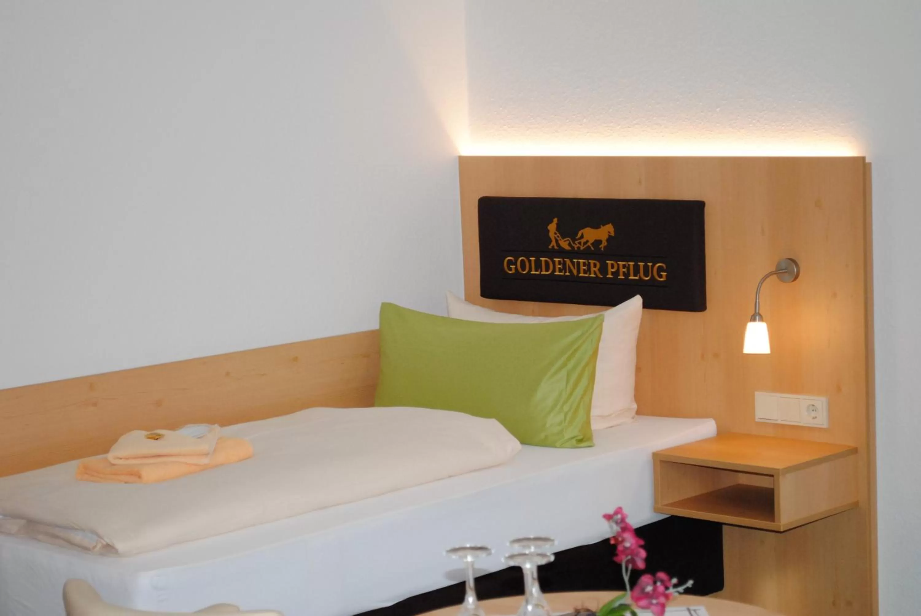 Bedroom, Bed in Landgasthof Goldener Pflug