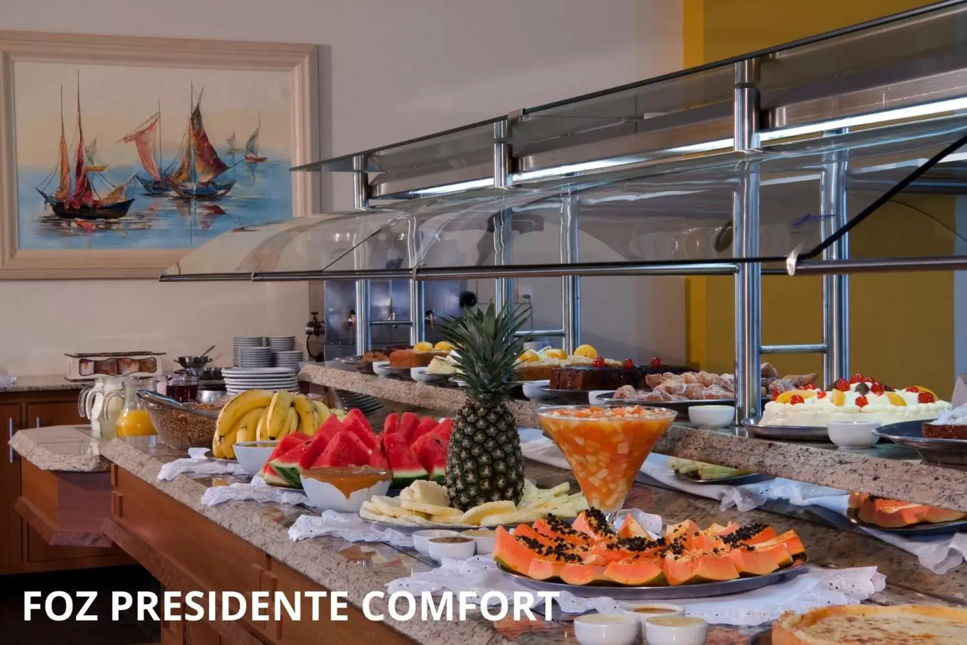 Food in Foz Presidente Comfort Hotel