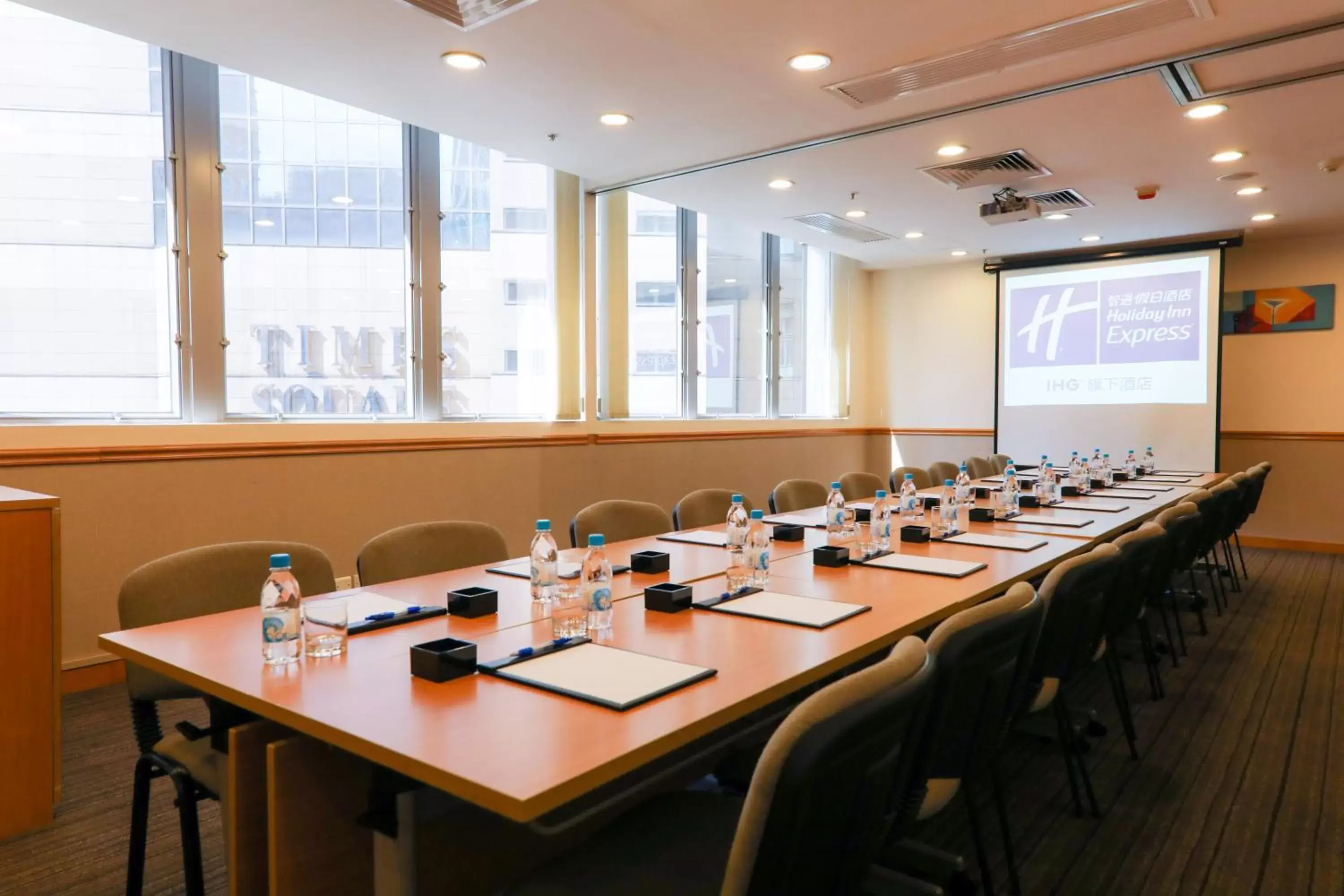 Meeting/conference room in Holiday Inn Express Hong Kong Causeway Bay, an IHG Hotel