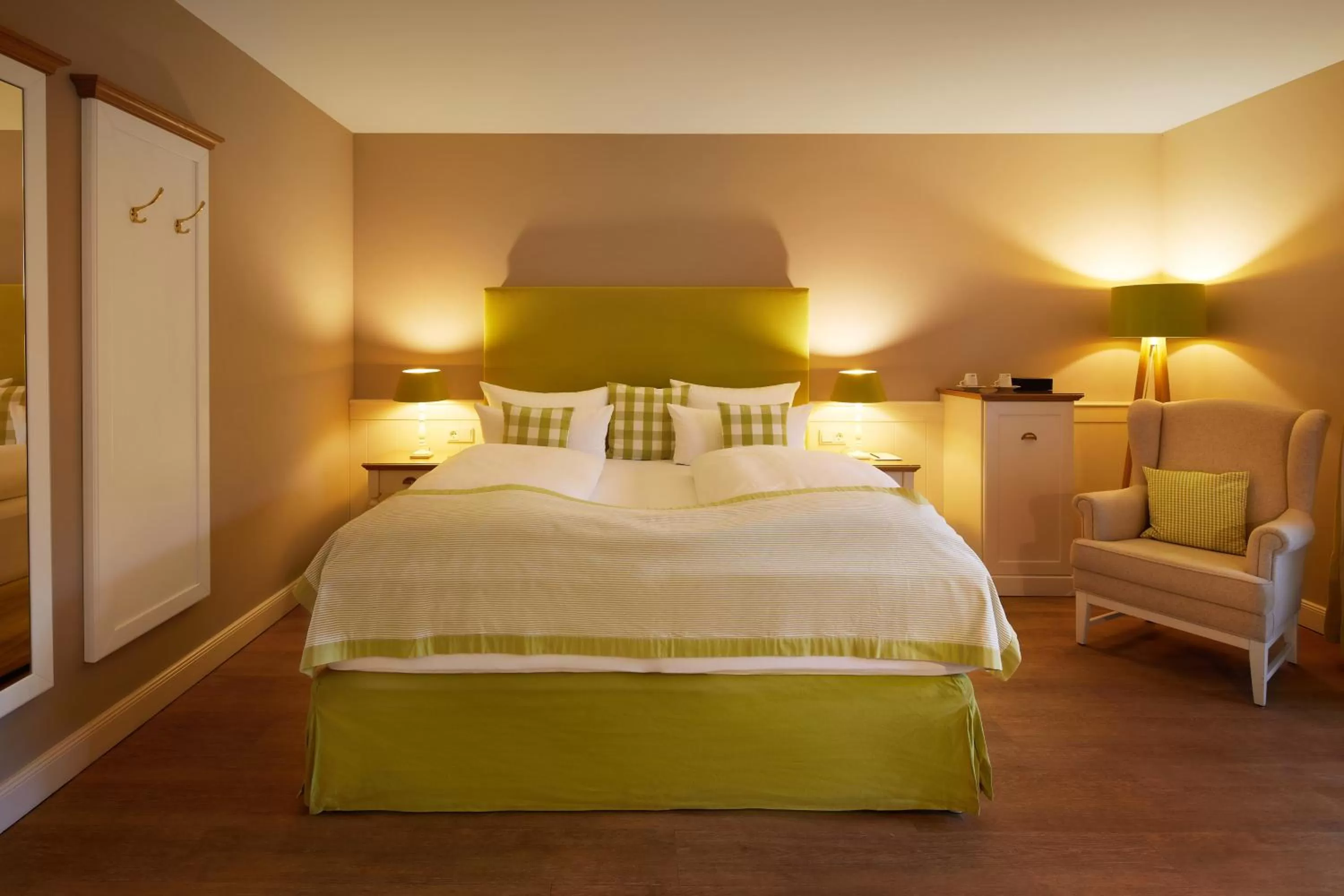 Bed in Fuchsbau Romantik Hotel & SPA Restaurant & FOX Bar