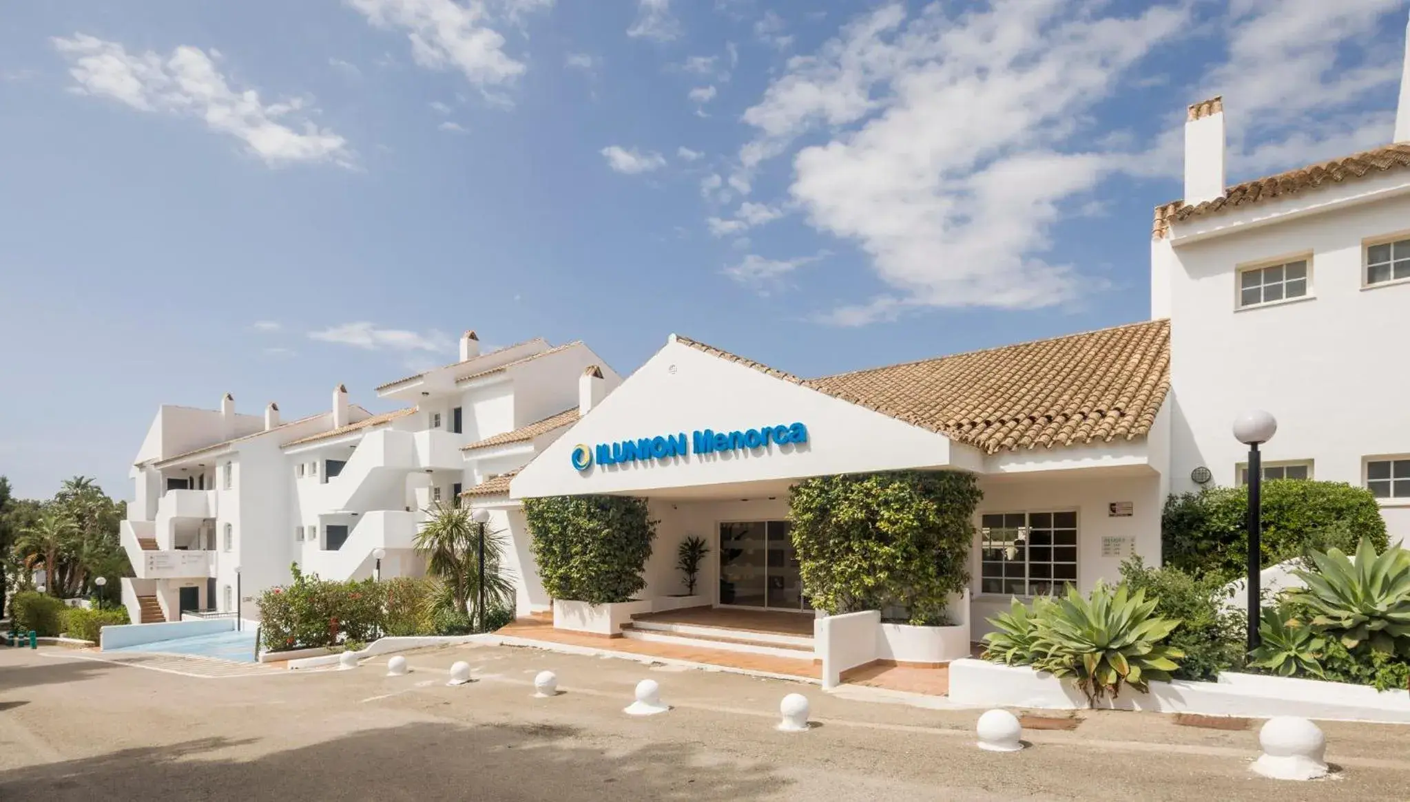 Property Building in Ilunion Menorca