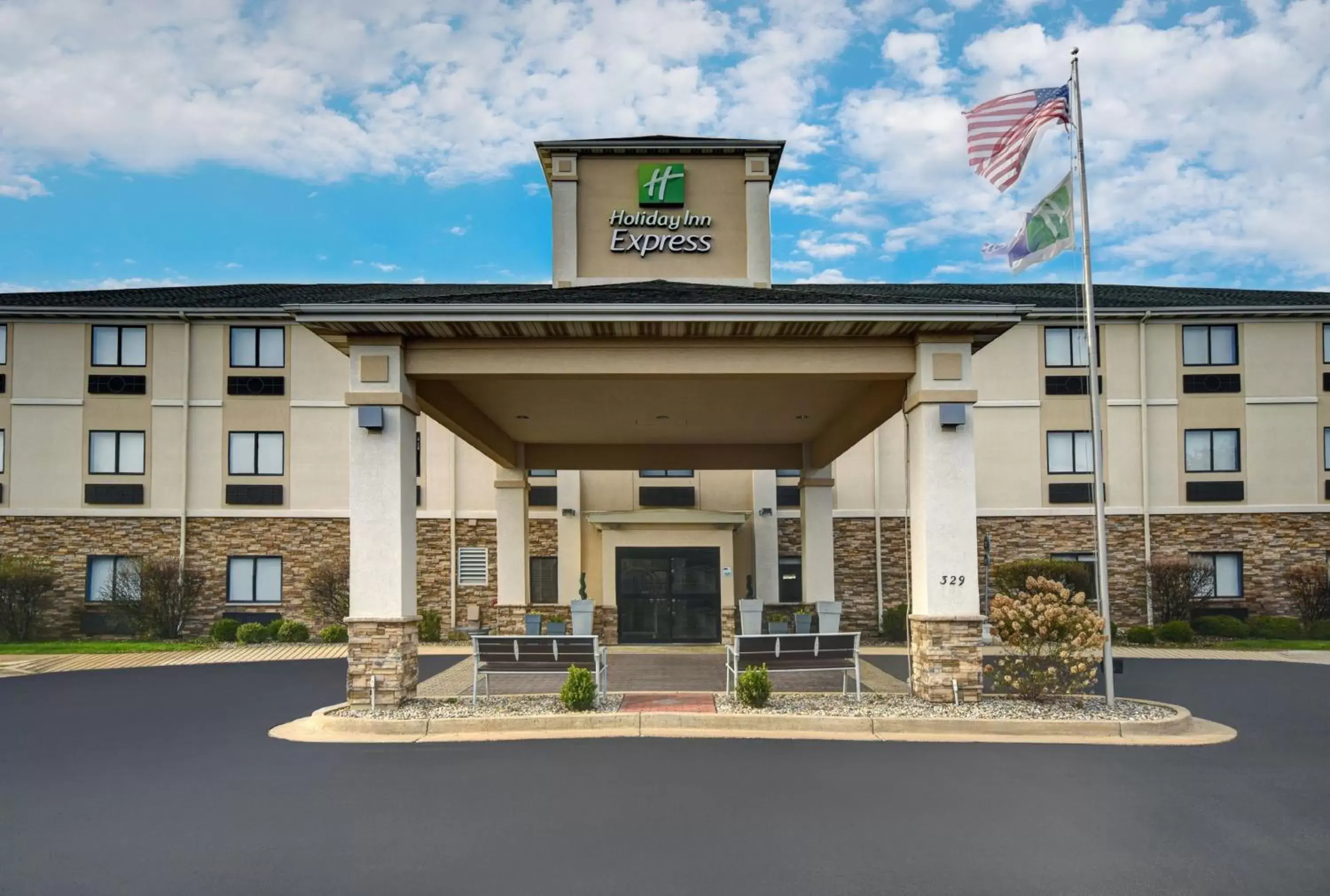 Property building in Holiday Inn Express Marshall, an IHG Hotel