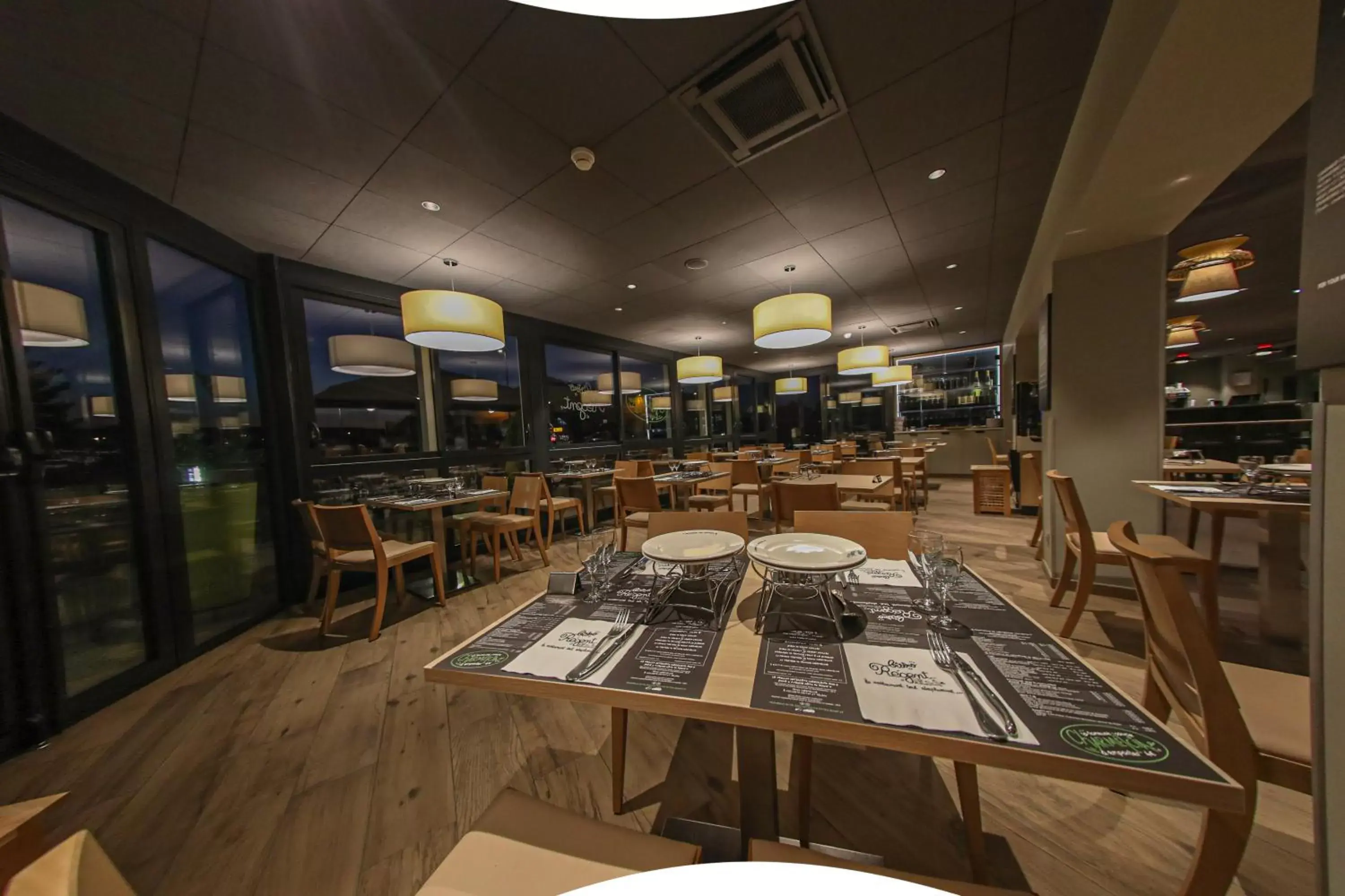 Restaurant/Places to Eat in ibis Styles Clermont-Ferrand Aéroport