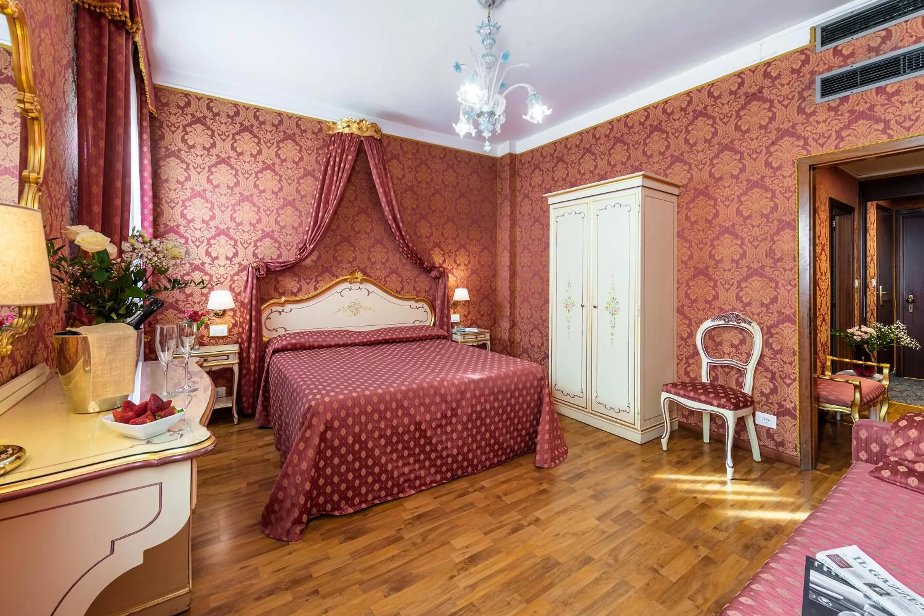 Photo of the whole room, Bed in Al Gazzettino