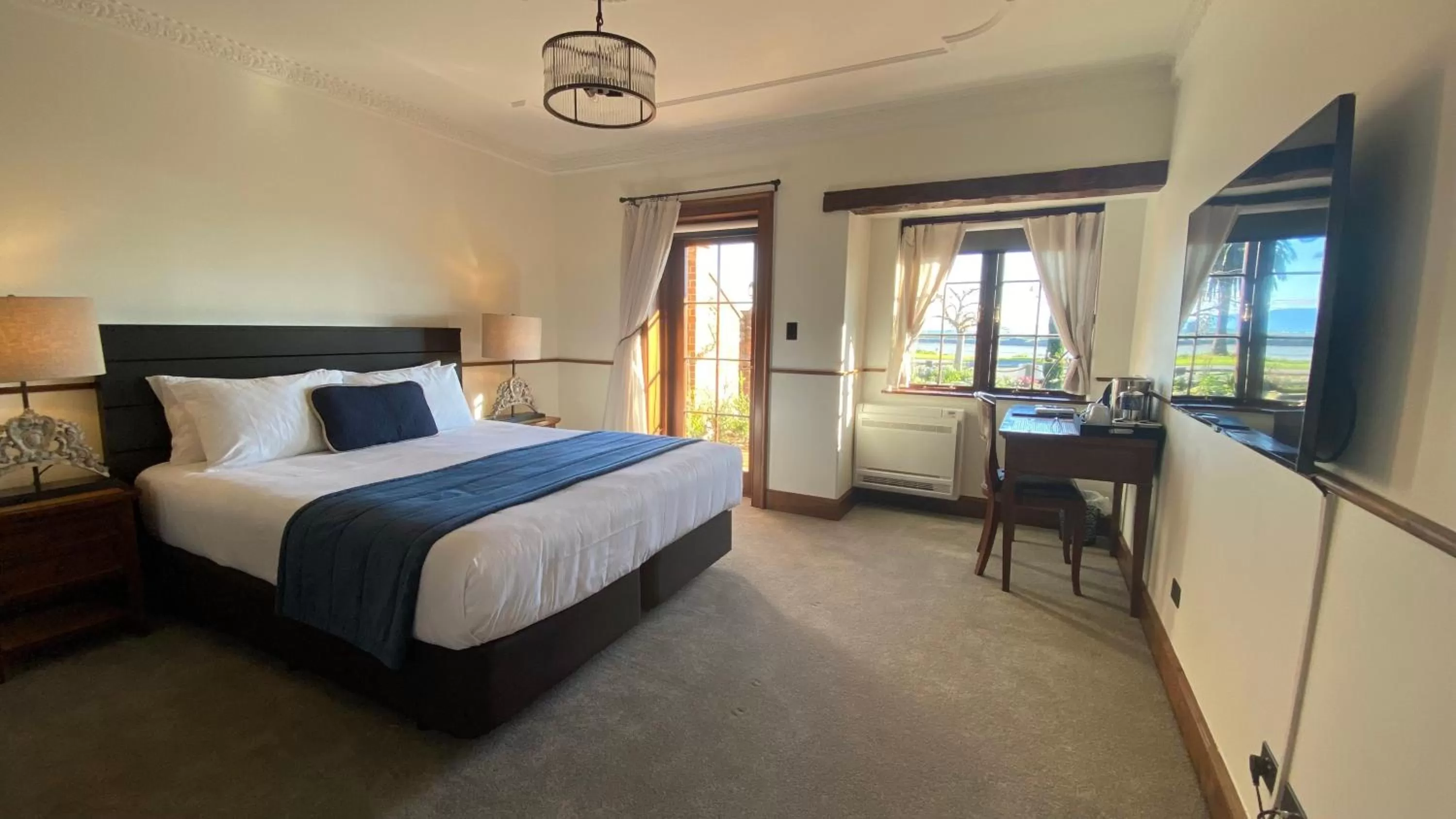 Bed in Grand Arden Monaco Nelson