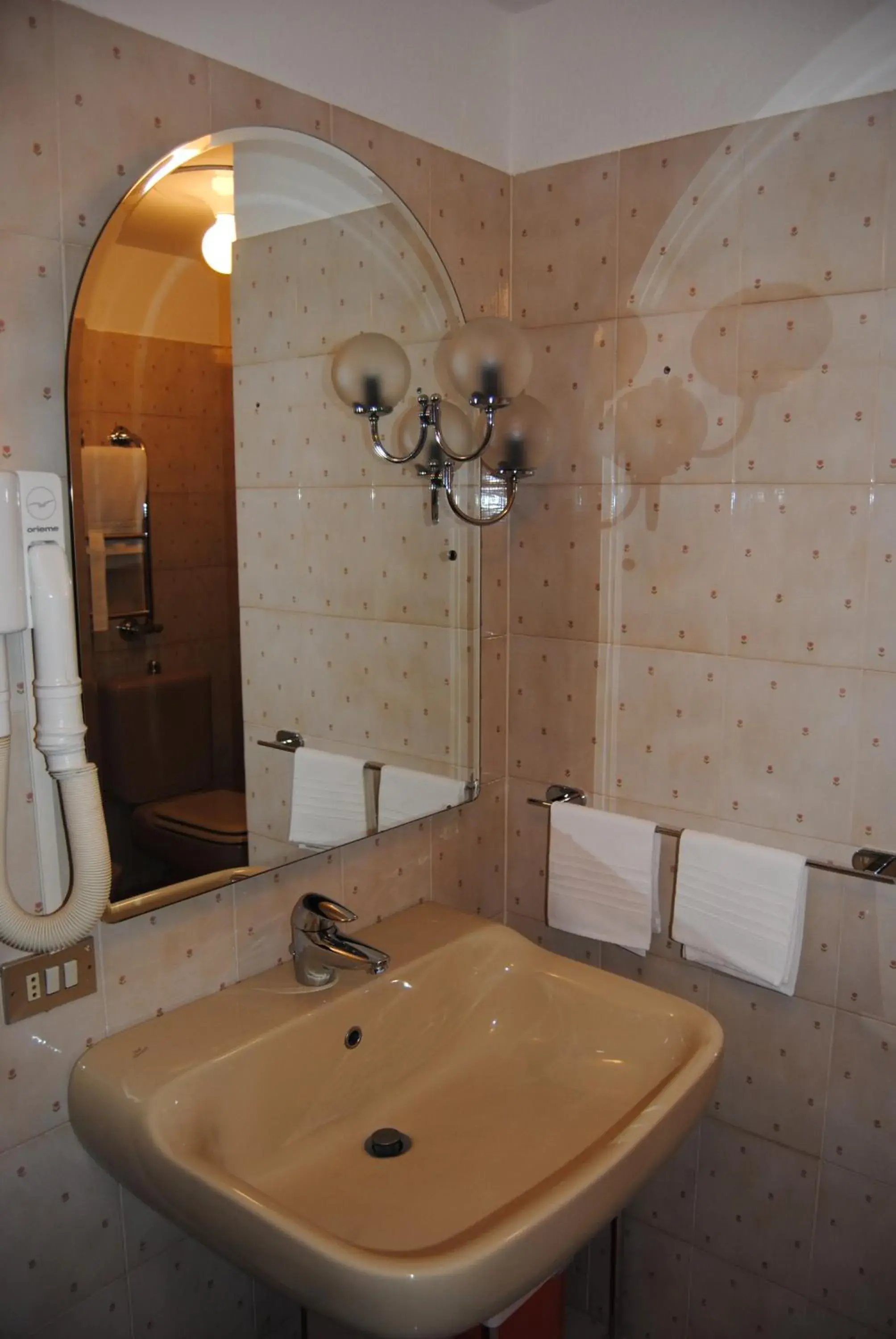 Bathroom in Hotel Del Viale