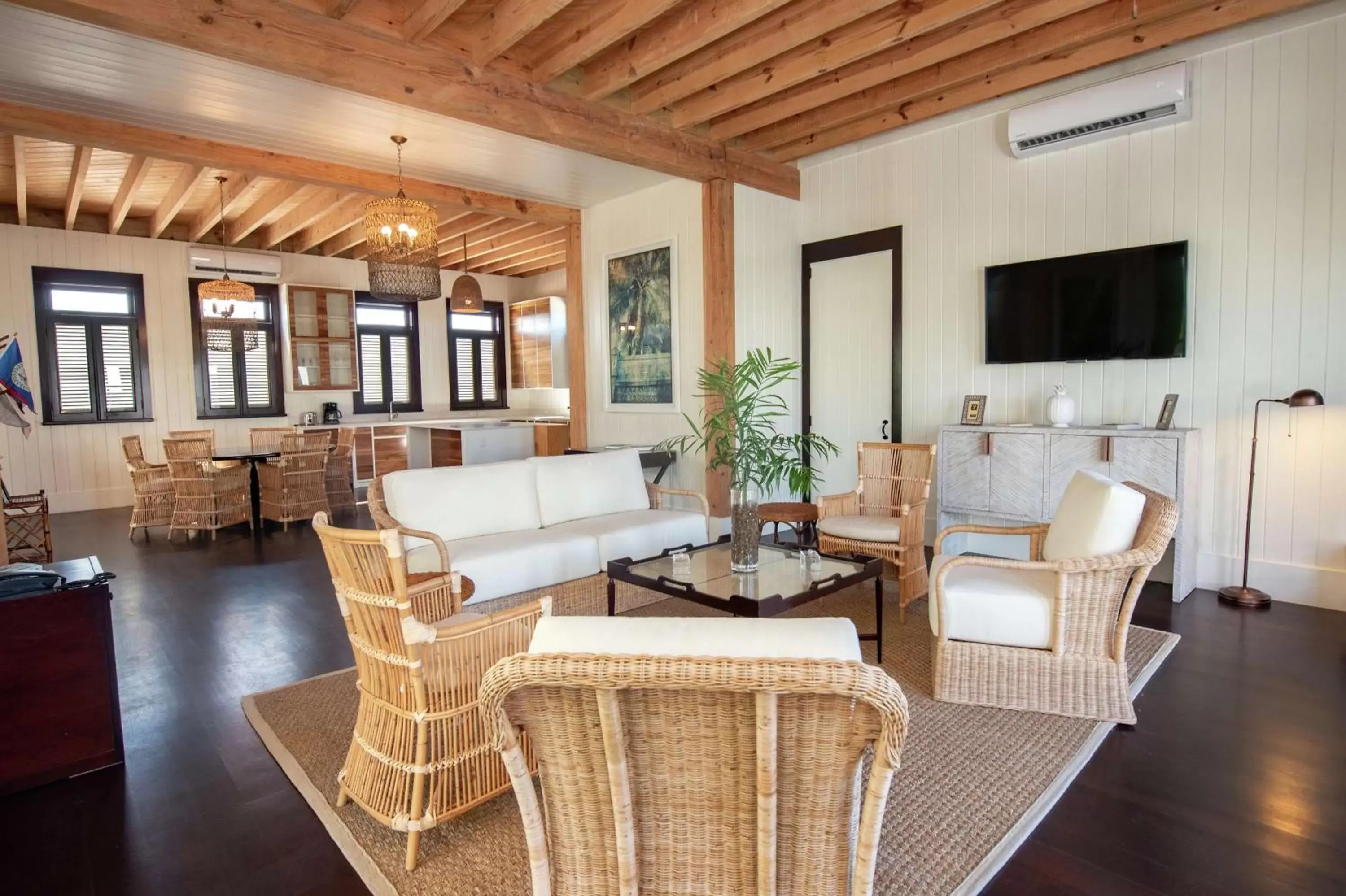 Living room, Seating Area in Mahogany Bay Resort and Beach Club, Curio Collection