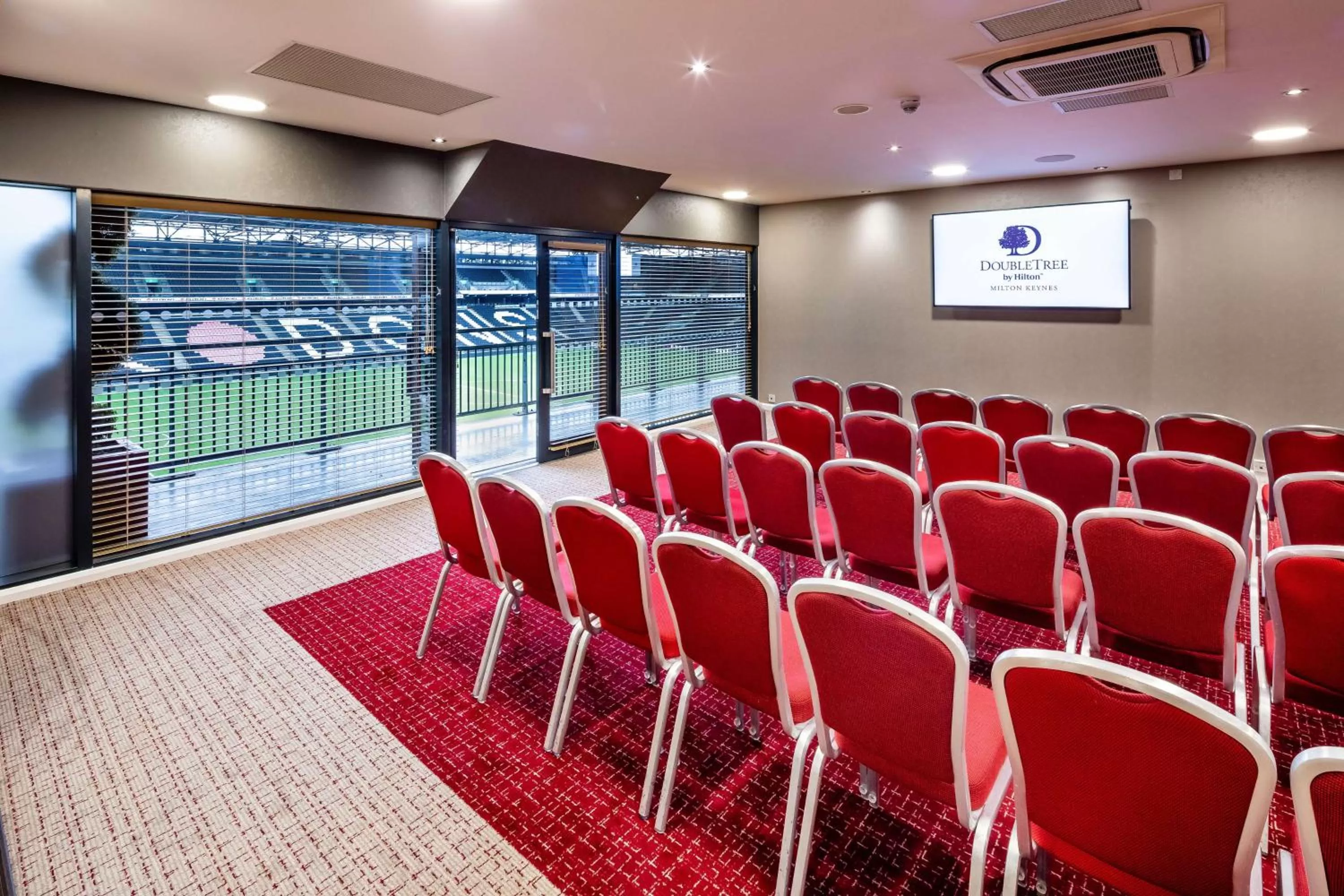 Meeting/conference room in DoubleTree By Hilton Milton Keynes